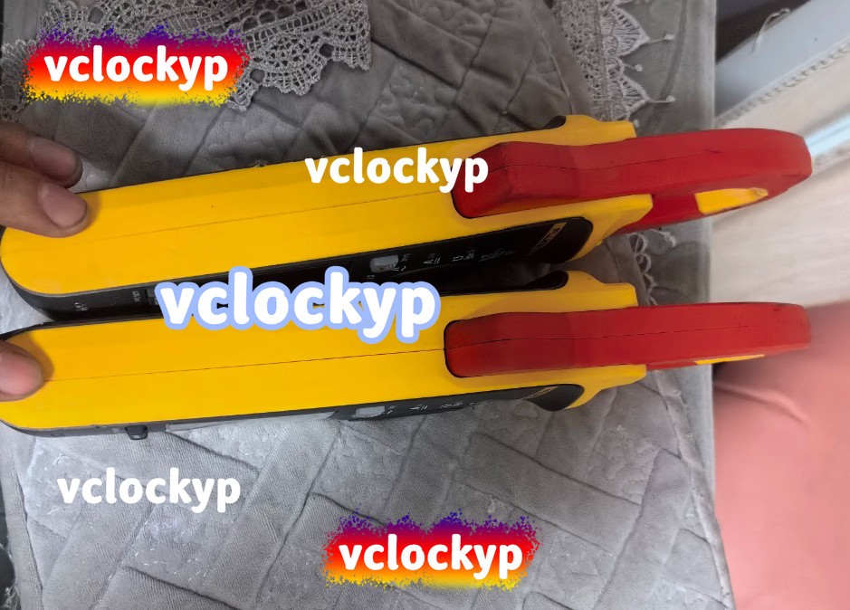 1pcs Fluke 378 FC Non-Contact Voltage Clamp Metere