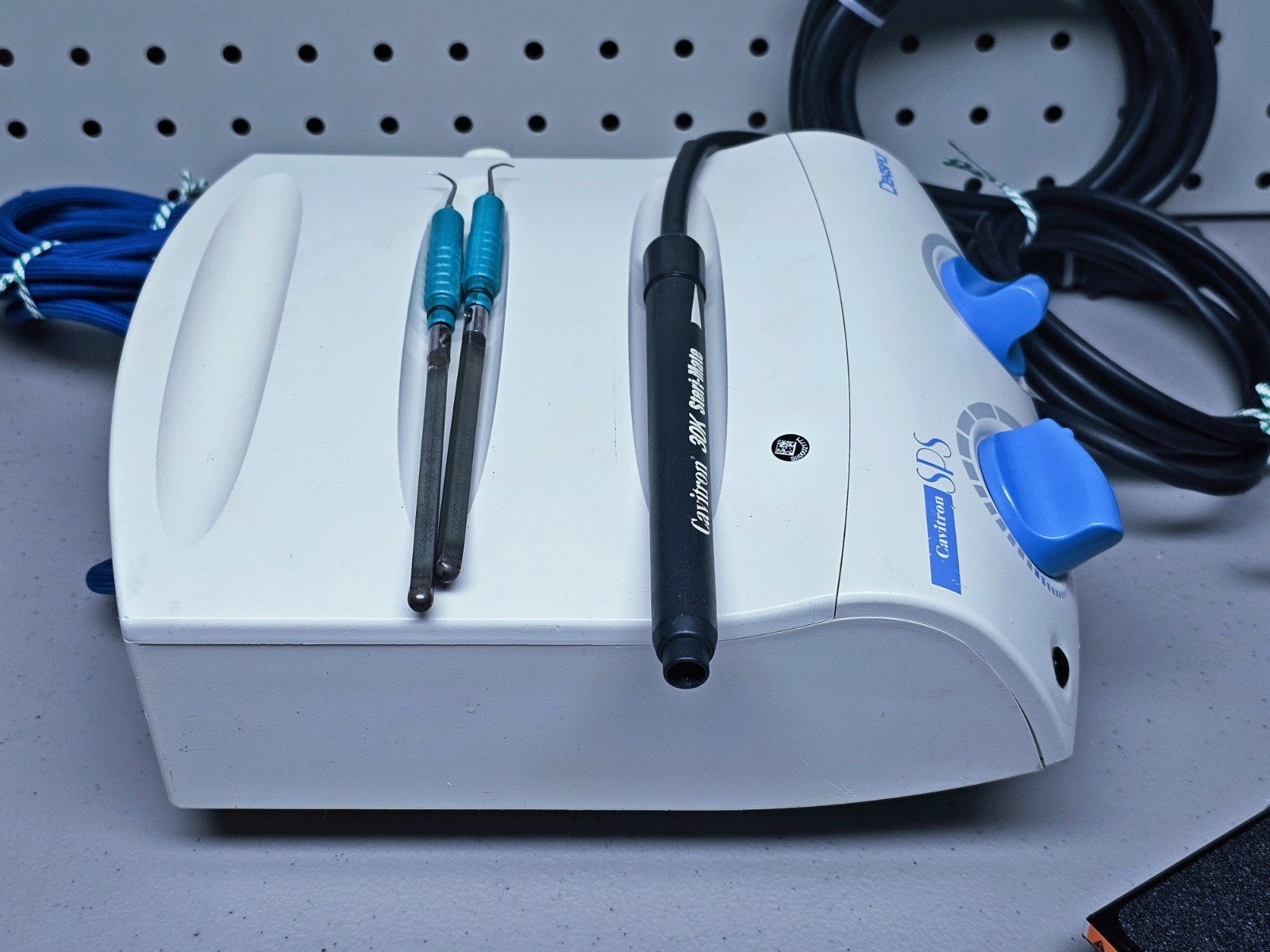 Dentsply Cavitron SPS Gen-119 Ultrasonic Scaler System & 2 Tips* 90-Day Warranty