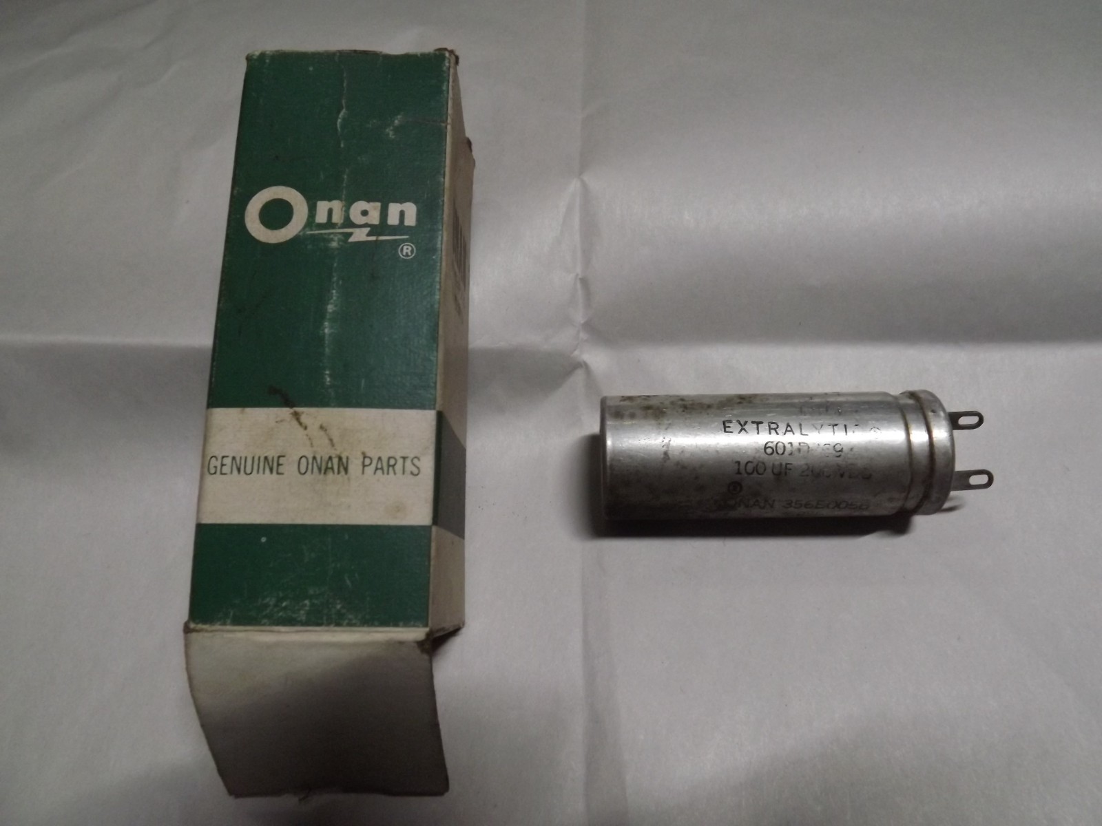 Onan Genuine Part 356B0056 Extralytic Capacitor 601D769 100uF 200VDC, 3560056