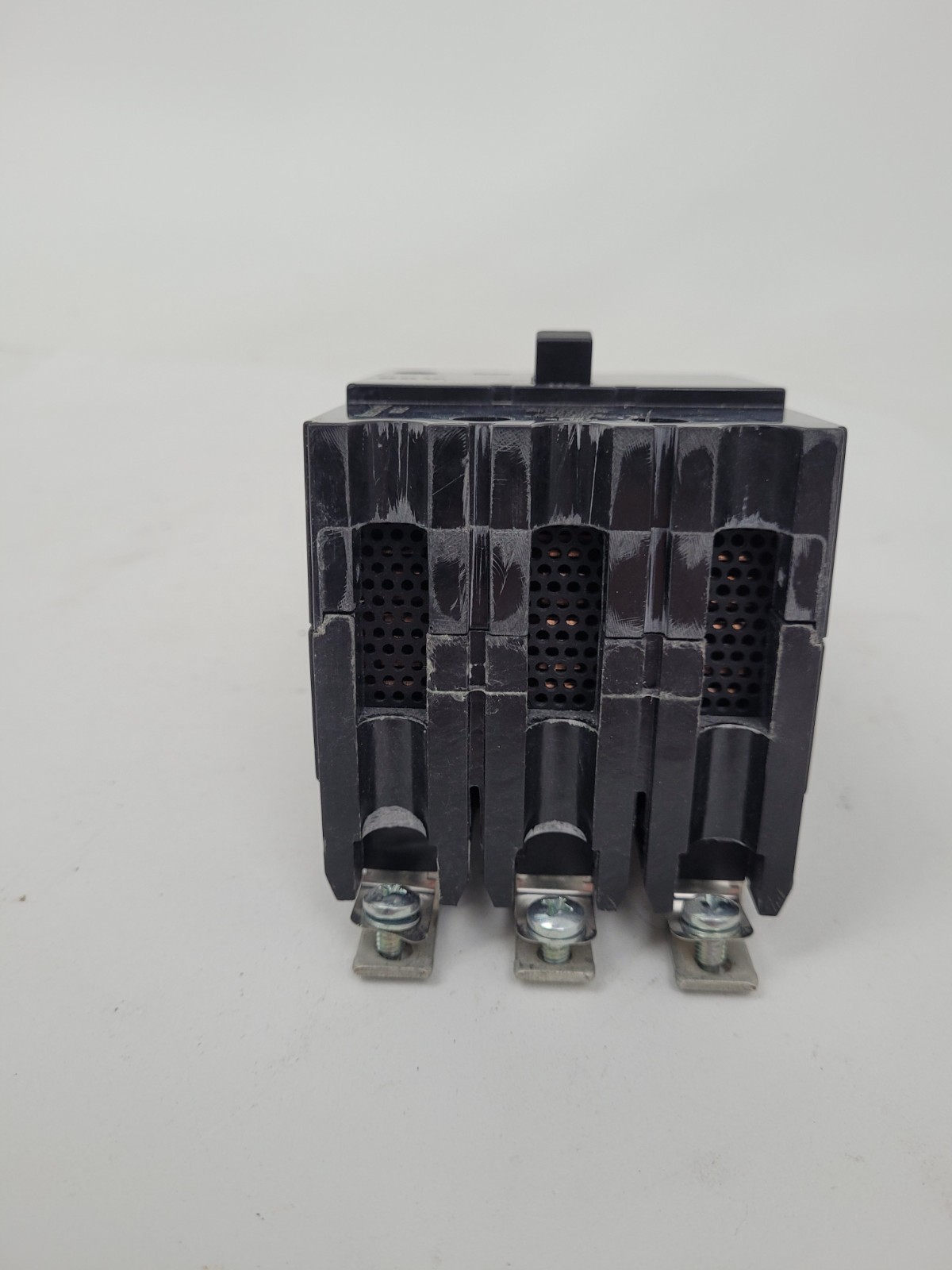 TEY330 ABB 30 Amp 480 Volt Circuit Breaker – Next Day Option – New
