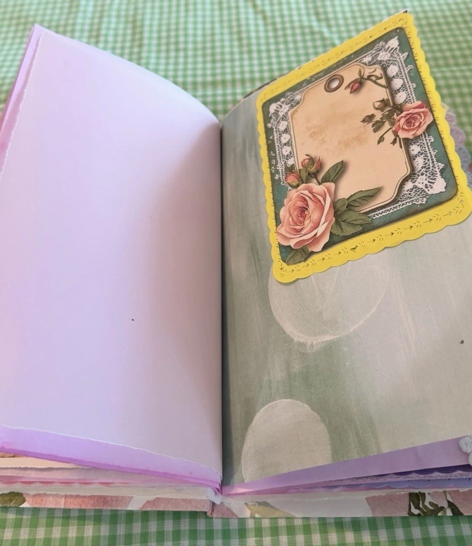 JUNK JOURNAL HANDMADE BY Susan Eclectic/Shabby Chic