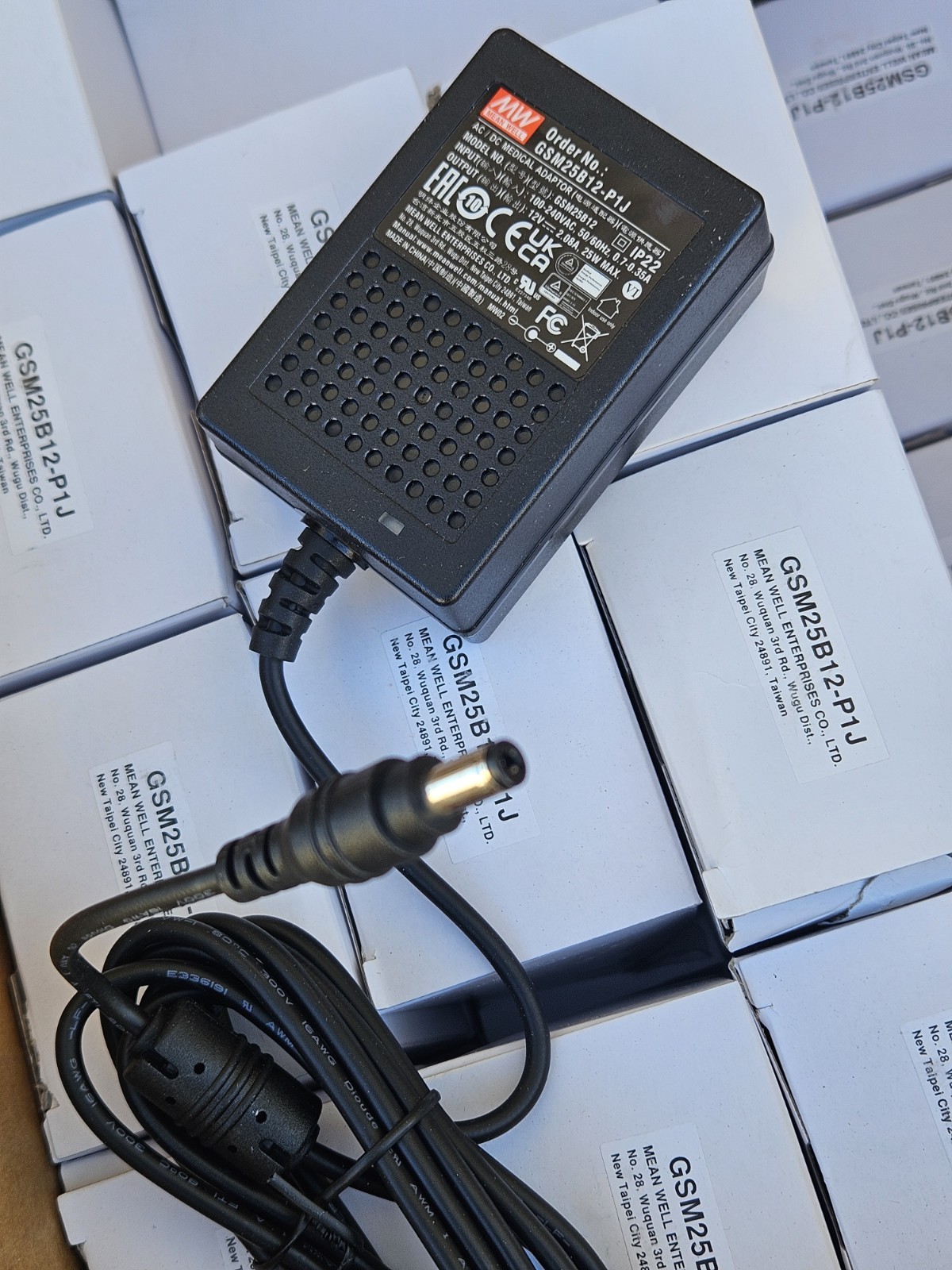[LOT OF 100] MEAN WELL GSM25B12-P1J Medical Grade Power Adaptor NEW 100 ITEMS