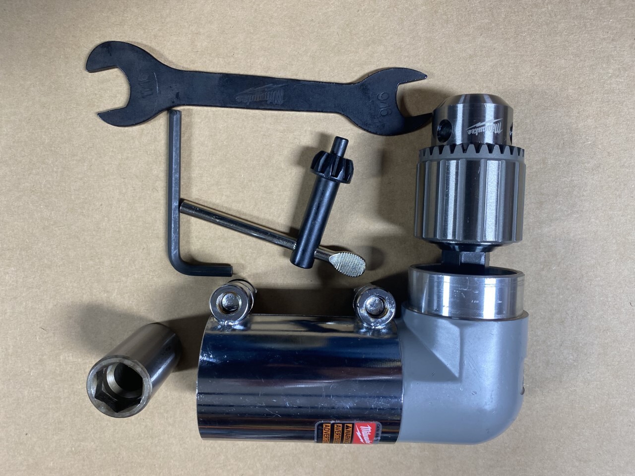 MILWAUKEE Right Angle Drive Unit Collar 48-06-2871 with 1/2″ chuck, key, wrench