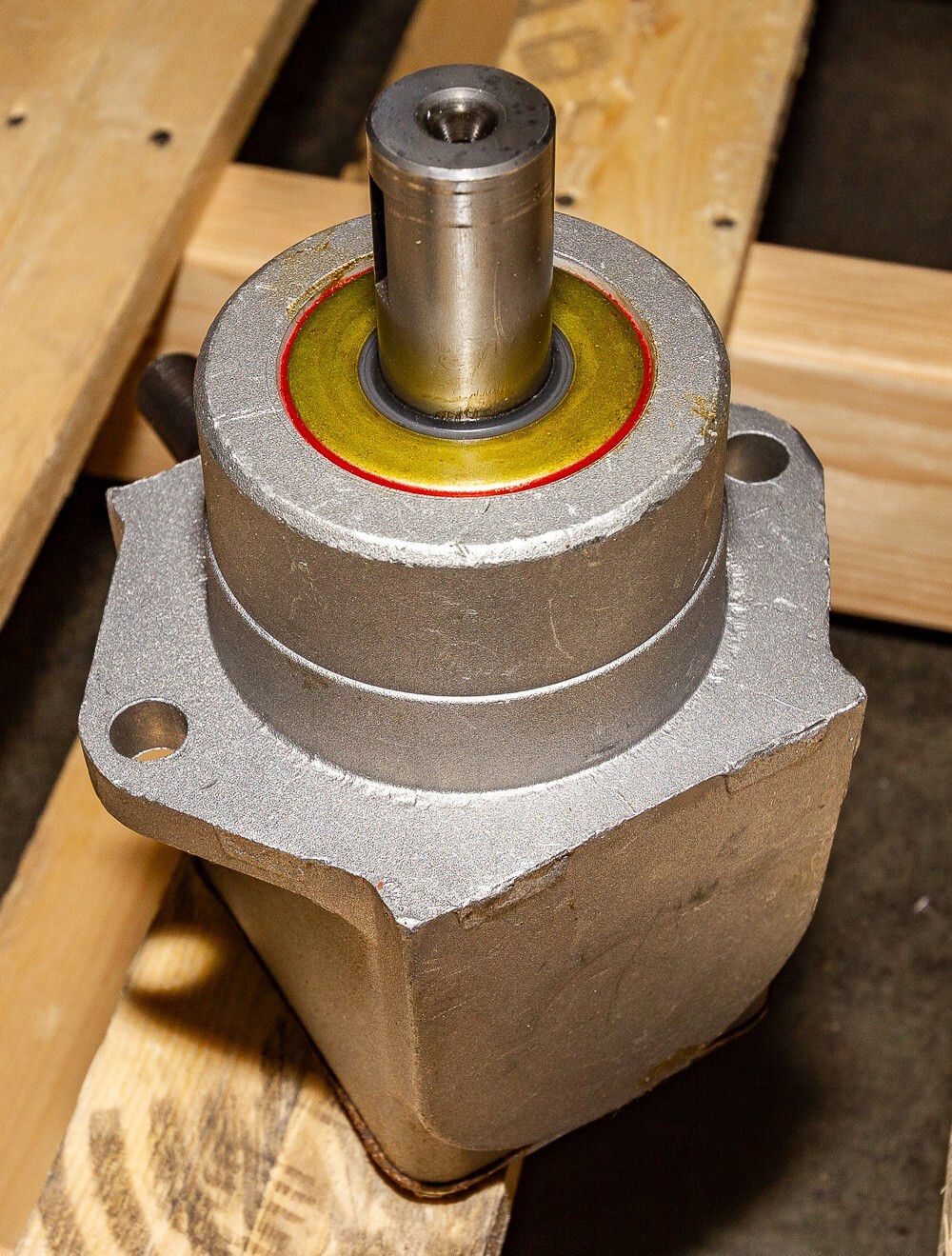 19330 – 90°-1:1, CW Input/CCW Ouput Gearbox(Peerless Gear OEM Gearbox H 1000-1 )
