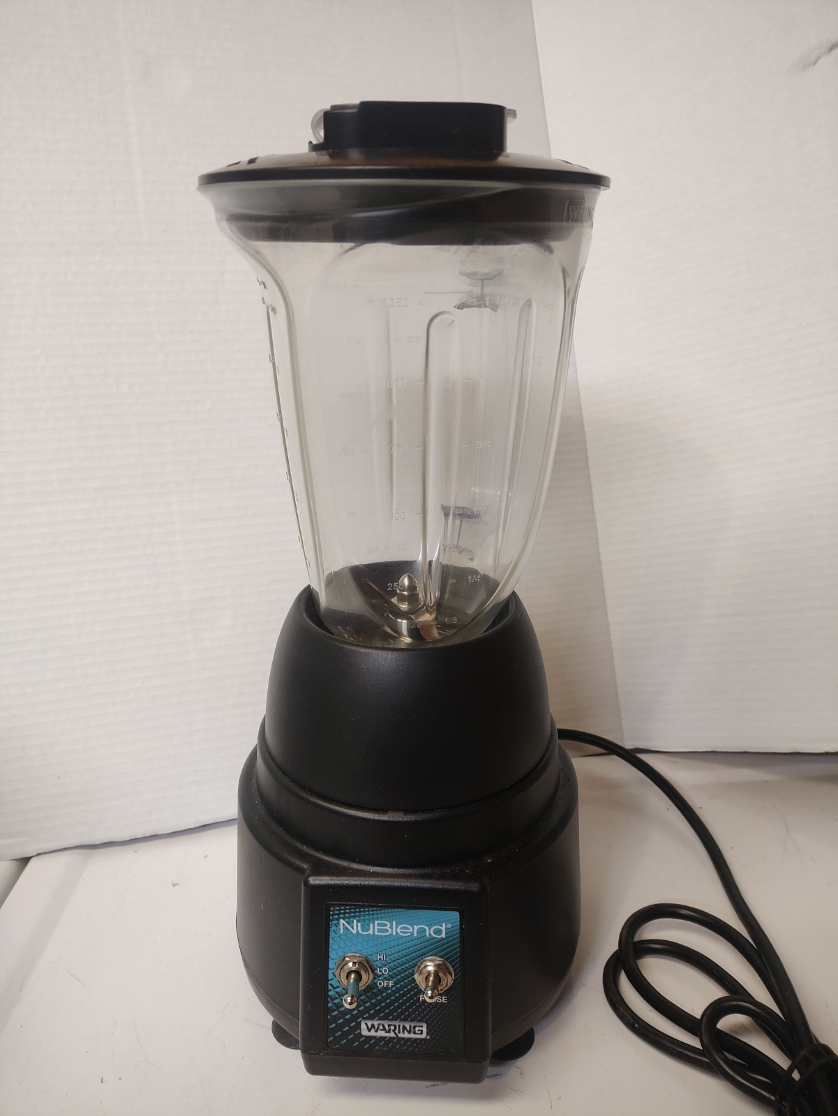 Waring Commercial NuBlend Blender 44oz BB165 Base Tested & Working Excellent