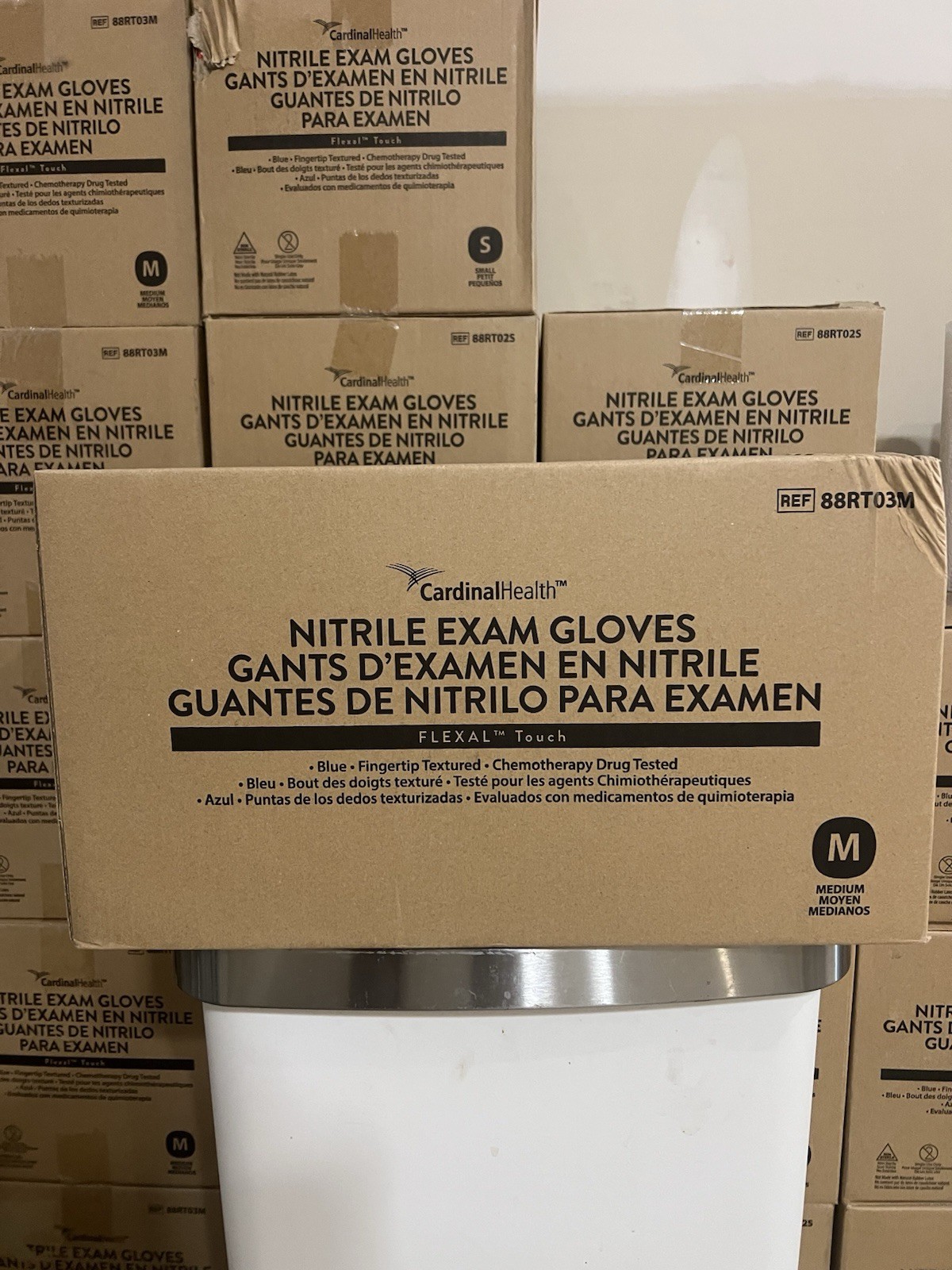 Cardinal Health nitrile exam gloves size Medium 2500 per case