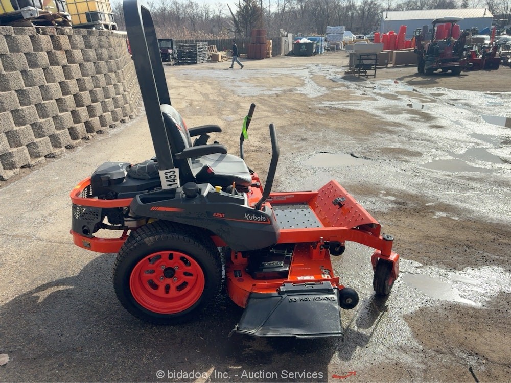 2018 Kubota Z251KH 54″ Zero-Turn Riding Lawn Mower bidadoo
