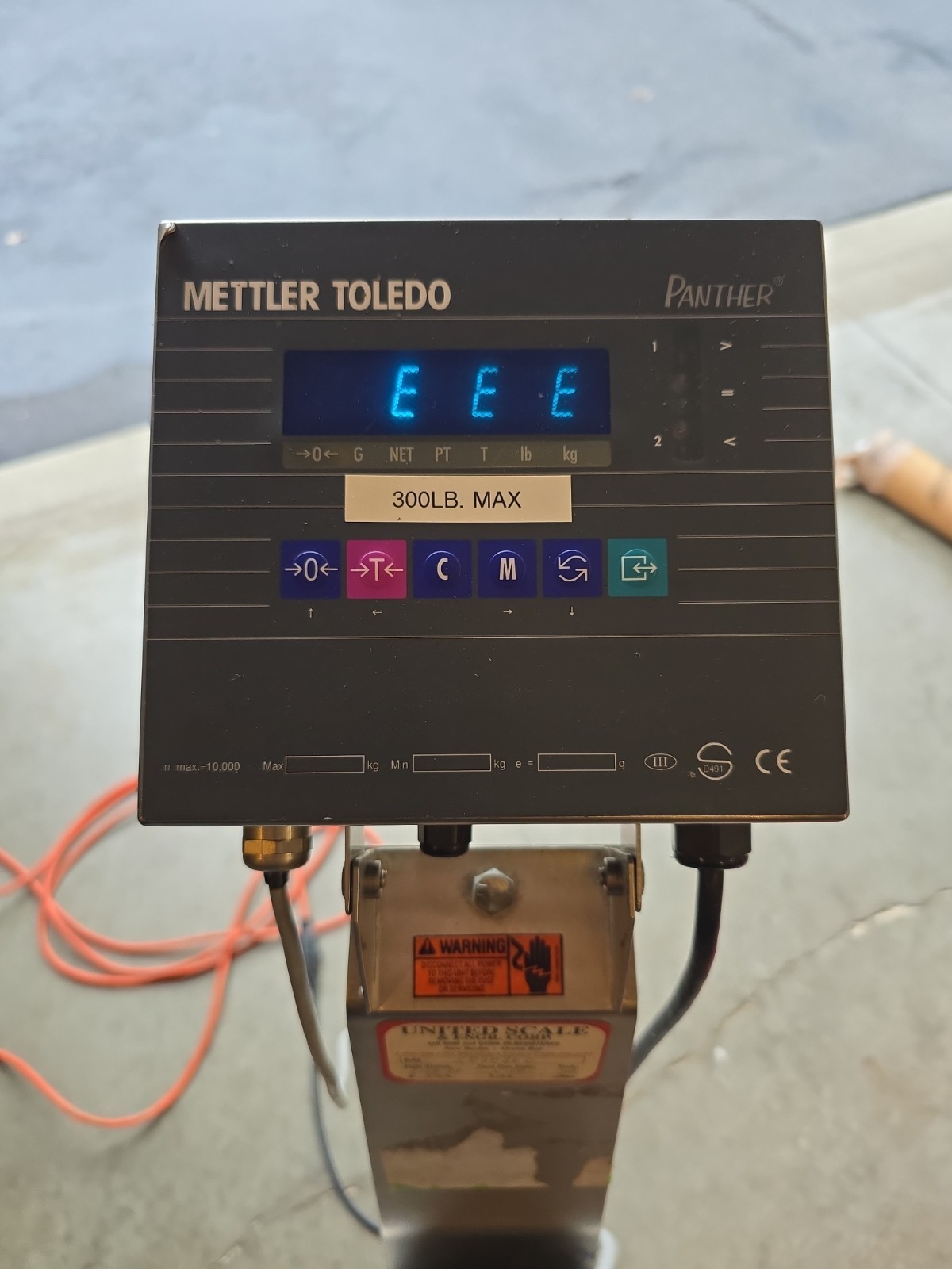 Mettler Toledo Panther PTPN 1000 Terminal w/ GB150P000 150kg/300lb 20″x16″ Scale