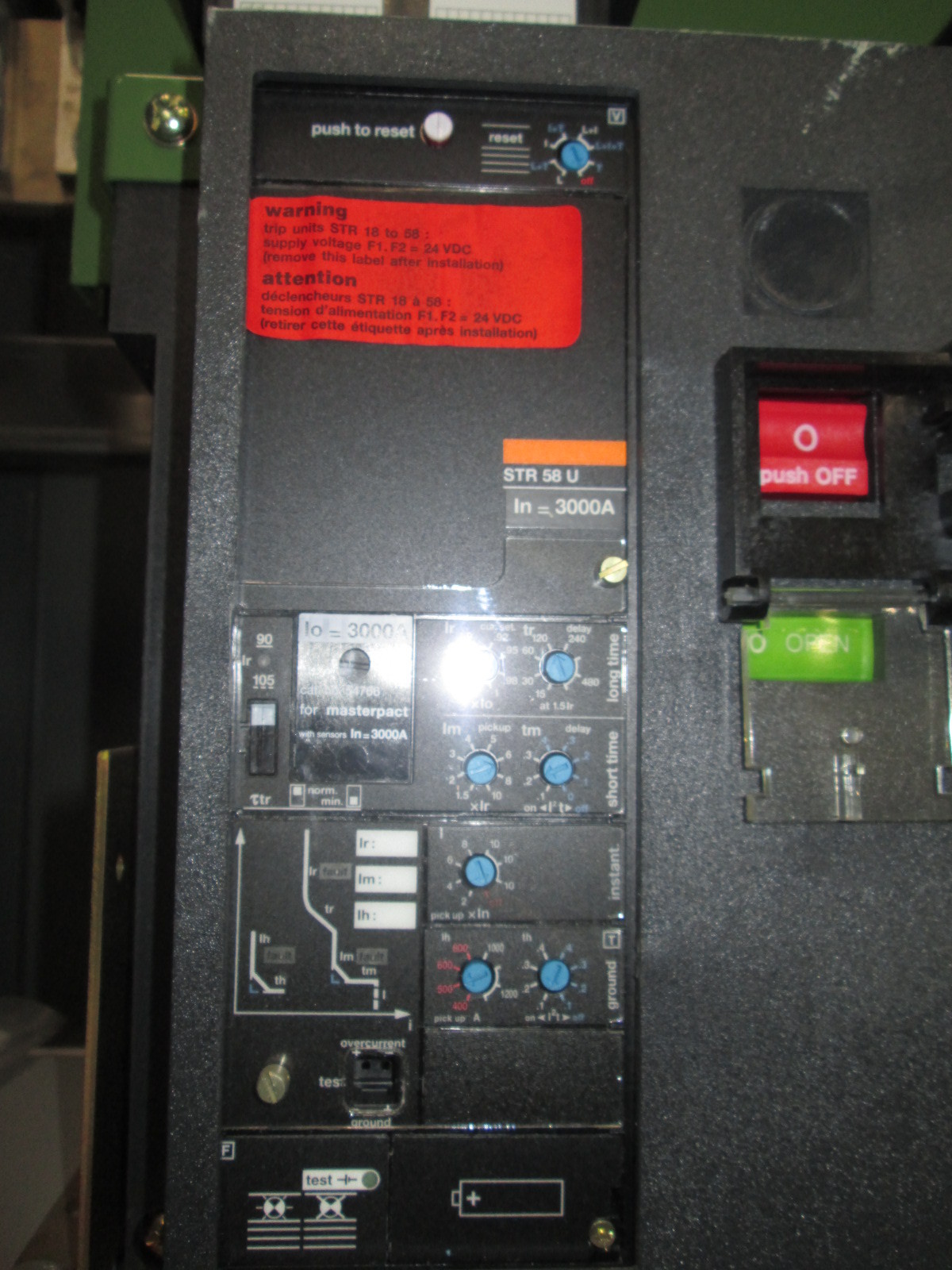 Sq D MP30H1 Masterpact Breaker 3000A 3P 600V EO/FM 24V DC Control Surplus