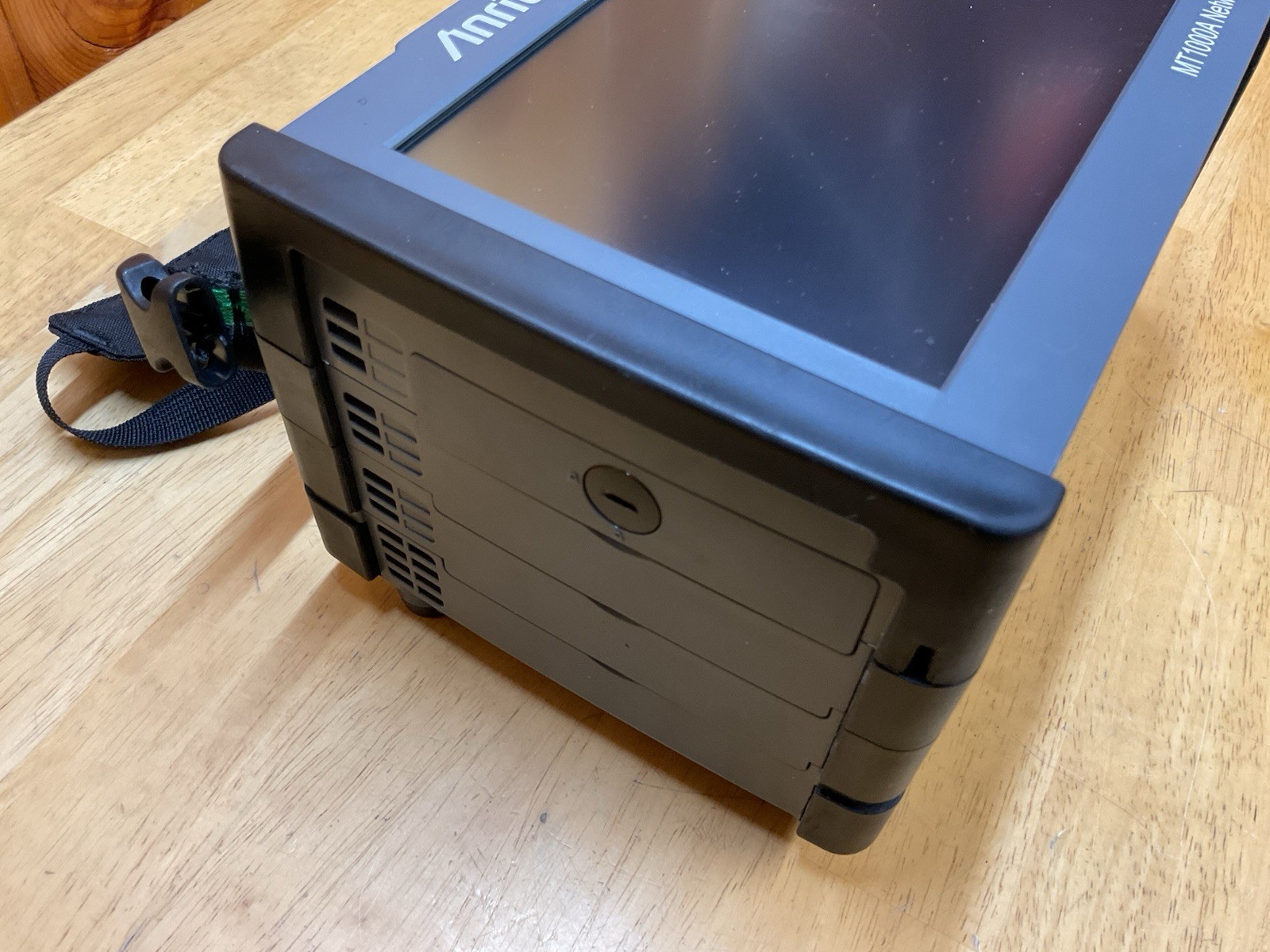 Anritsu MT1000A Network Master Pro; MU100090A, MU100021A, MU100011A Modules