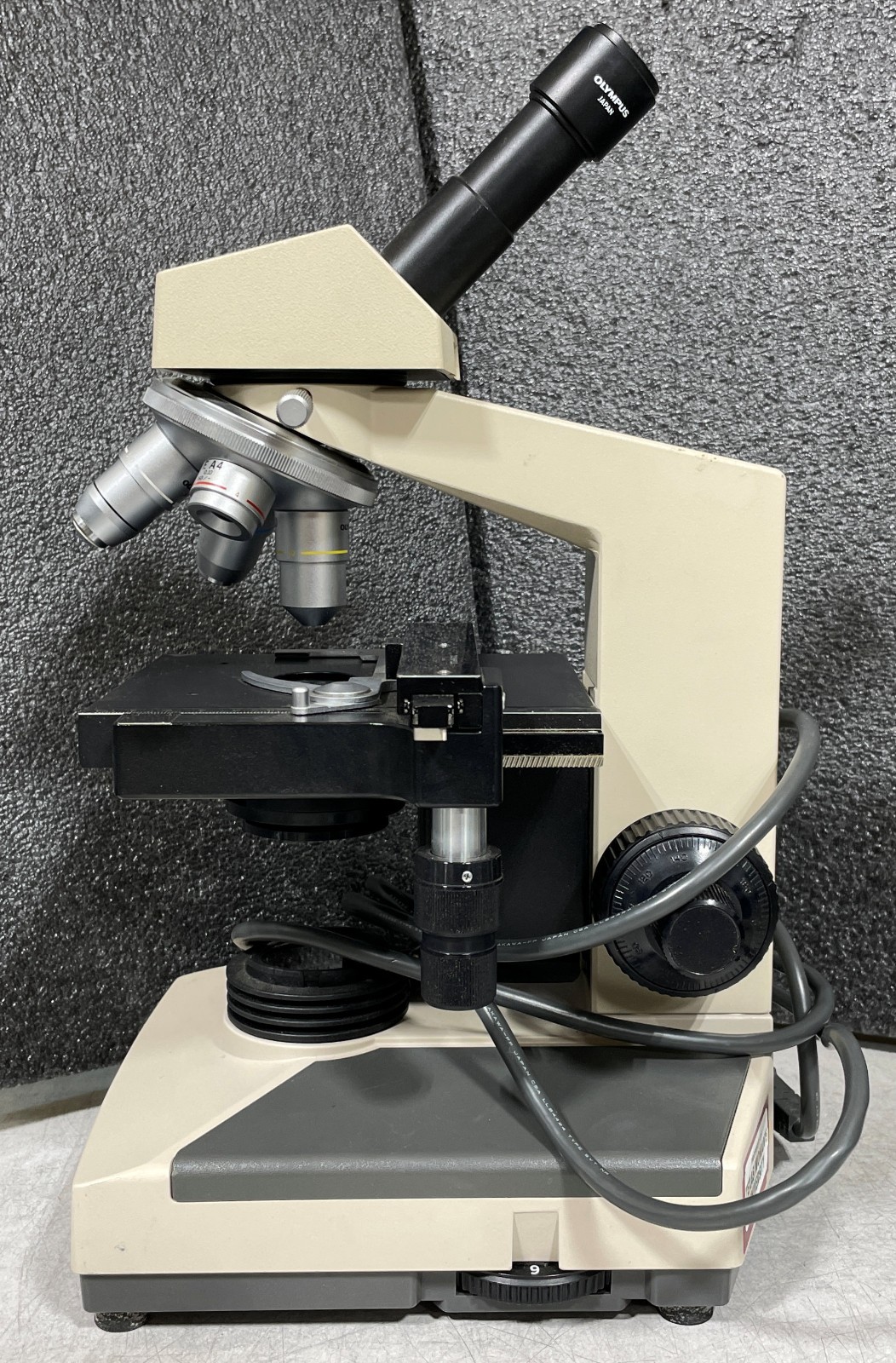 Olympus CH-2 CHT Monocular Microscope 4x 10x 40x 100x