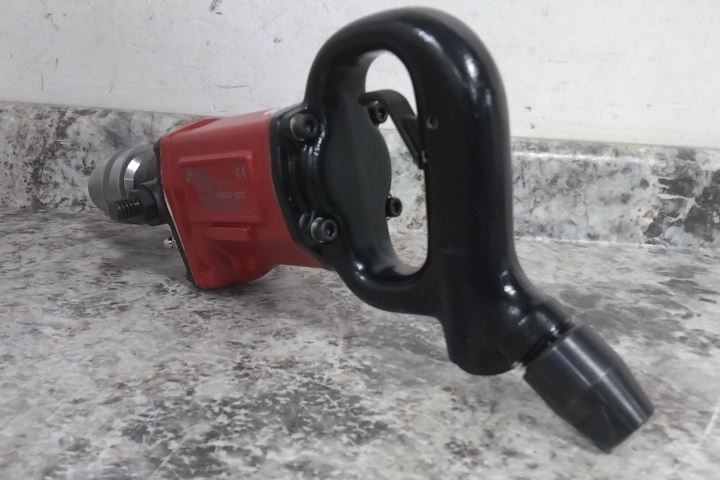 Chicago Pneumatic CP1816 5/8 In Chuck 3/8 In NPT Air Inlet Air-Powered Drill