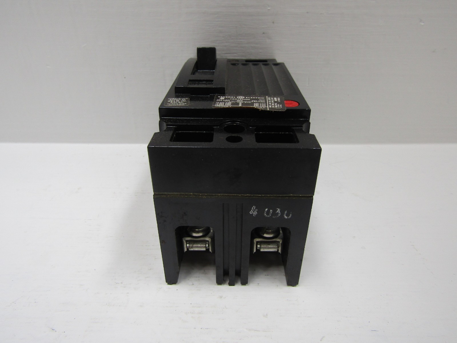 NEW GE TED124030WL 30 Amp 480V 2-Pole Circuit Breaker 30A 250 VDC TED124030