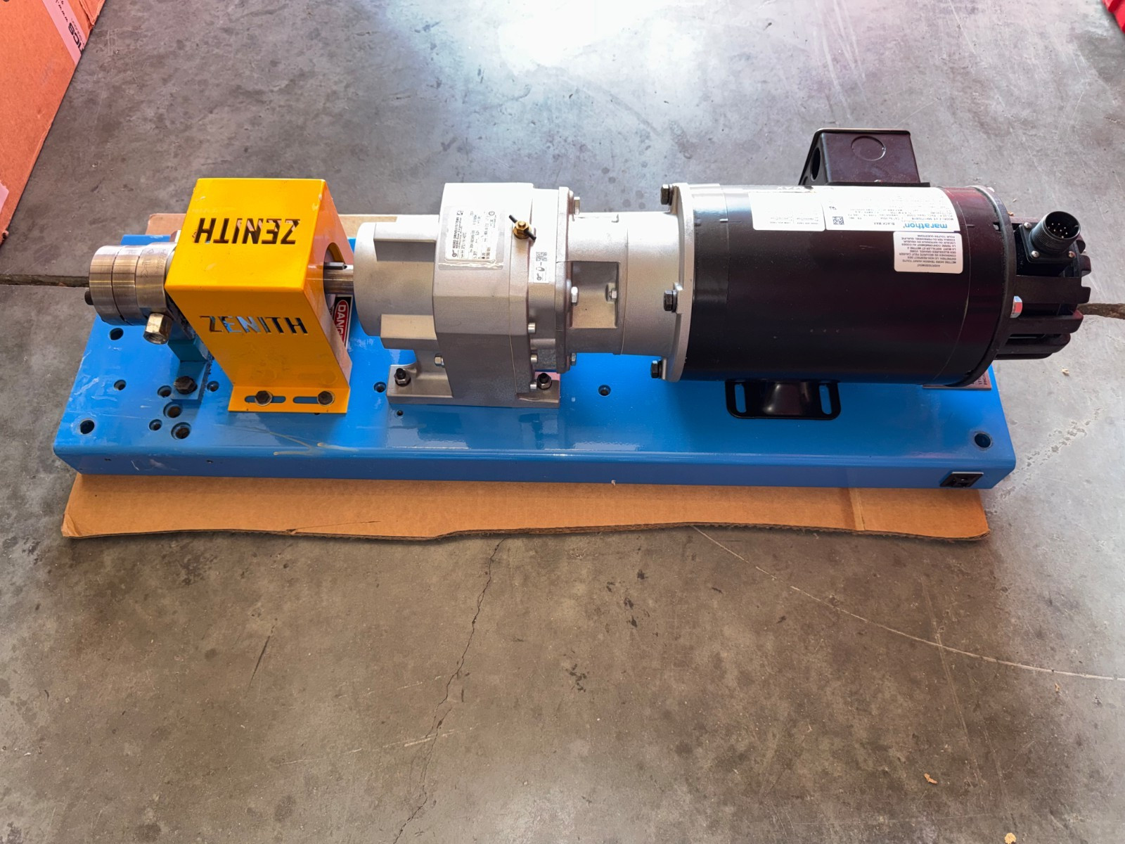 Zenith Gear Pump Assy w/ Controller B-90000