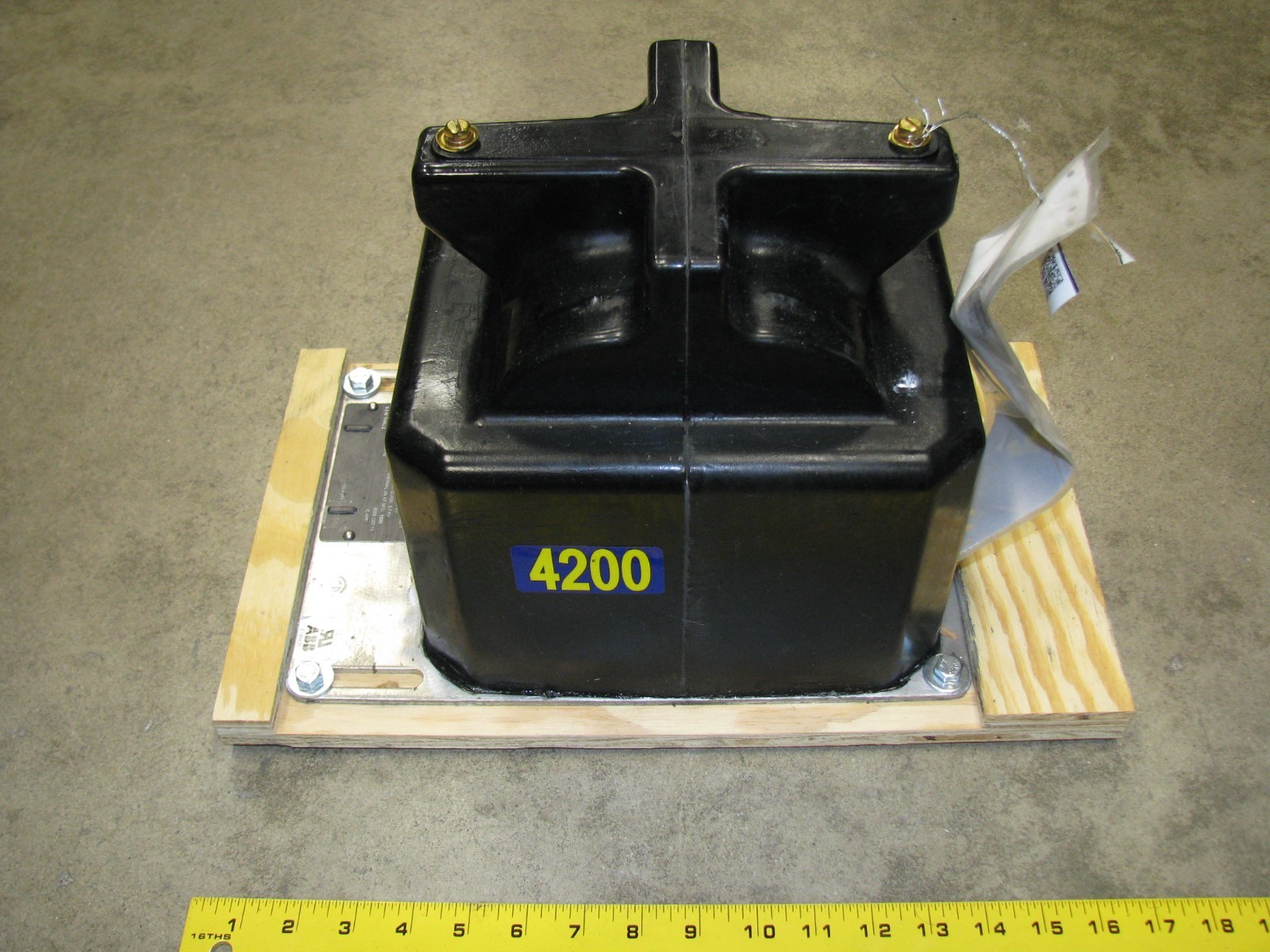 7525A71G02 ABB Electrical Transformer VIZ-75 Ratio 35:1