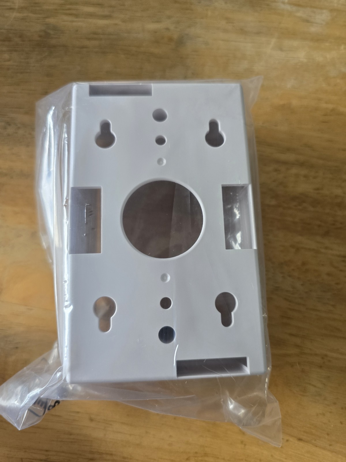 5 Cable Matters Wall Surface Mount Backbox For Wall Plates 4.25″ X 2.75″ X 1.75″