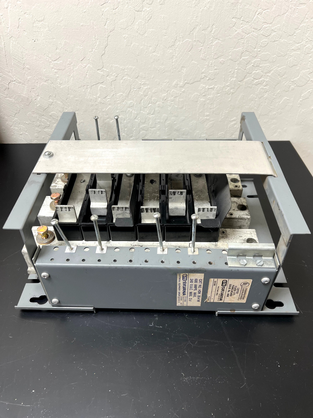 GTE SYLVANIA #HDK 30-4 W 600 AMP 3 PHASE METER MAIN SERVICE DISTRIBUTION PANEL