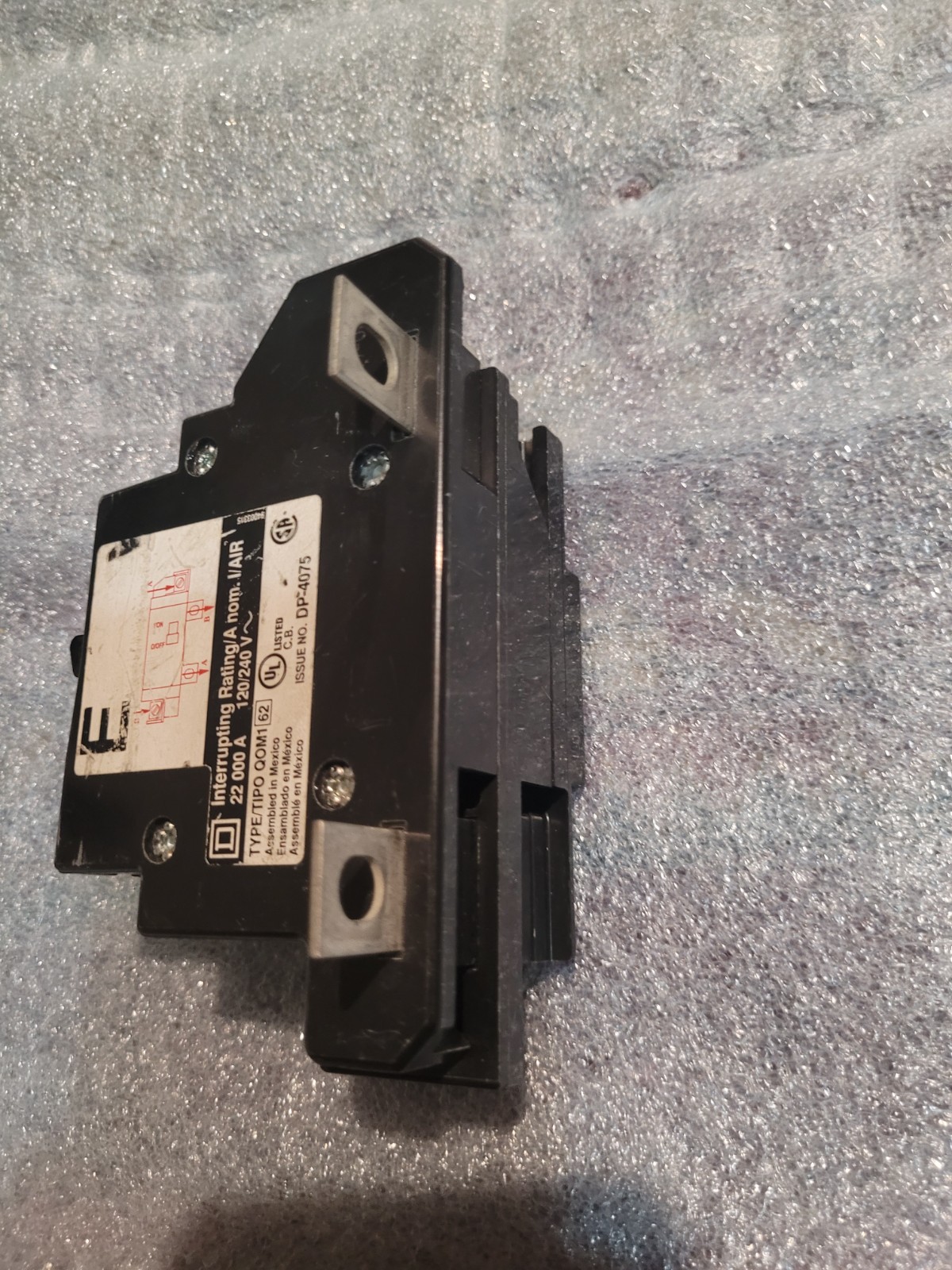 Square D ~ QOM100VH8106 ~ Type QOM1 Circuit Breaker