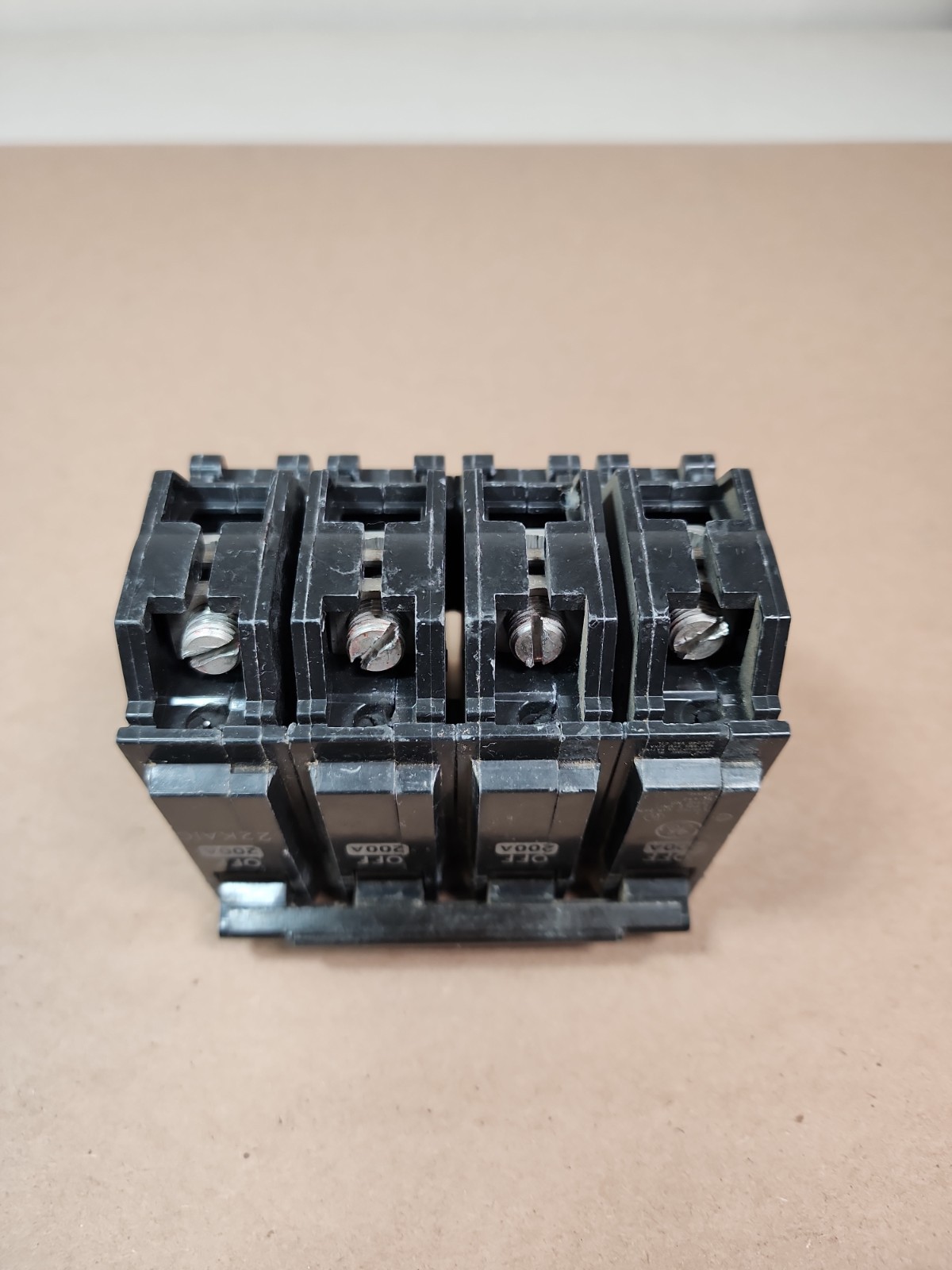 Used GE THQMV 200 Amp 2 Pole Main Circuit Breaker 22kA 120/240V RT-693 G1378