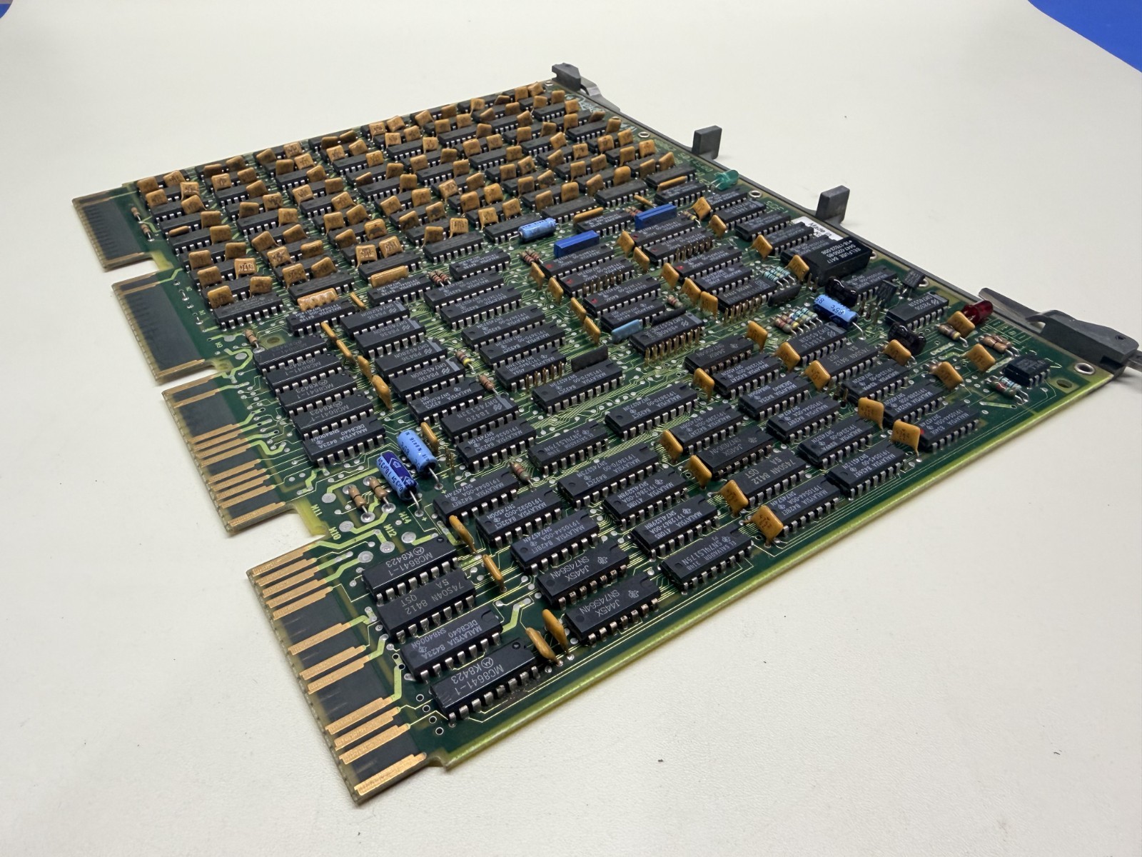 Q-BUS MOS MEMORY PCB
