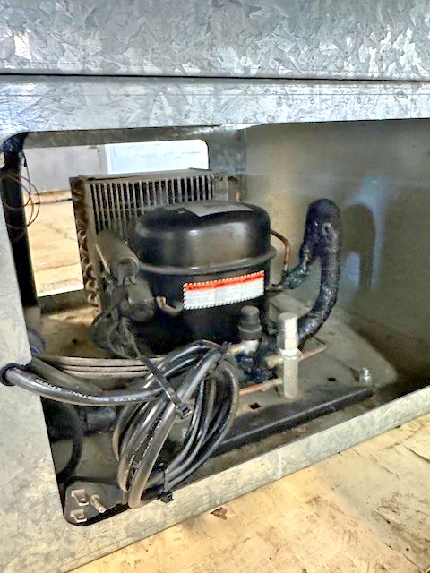 «ATLAS METAL WF-3″H.D 39″W FROST TOP DROP-IN UNIT SELF-CONTAINED REFRIGERATION