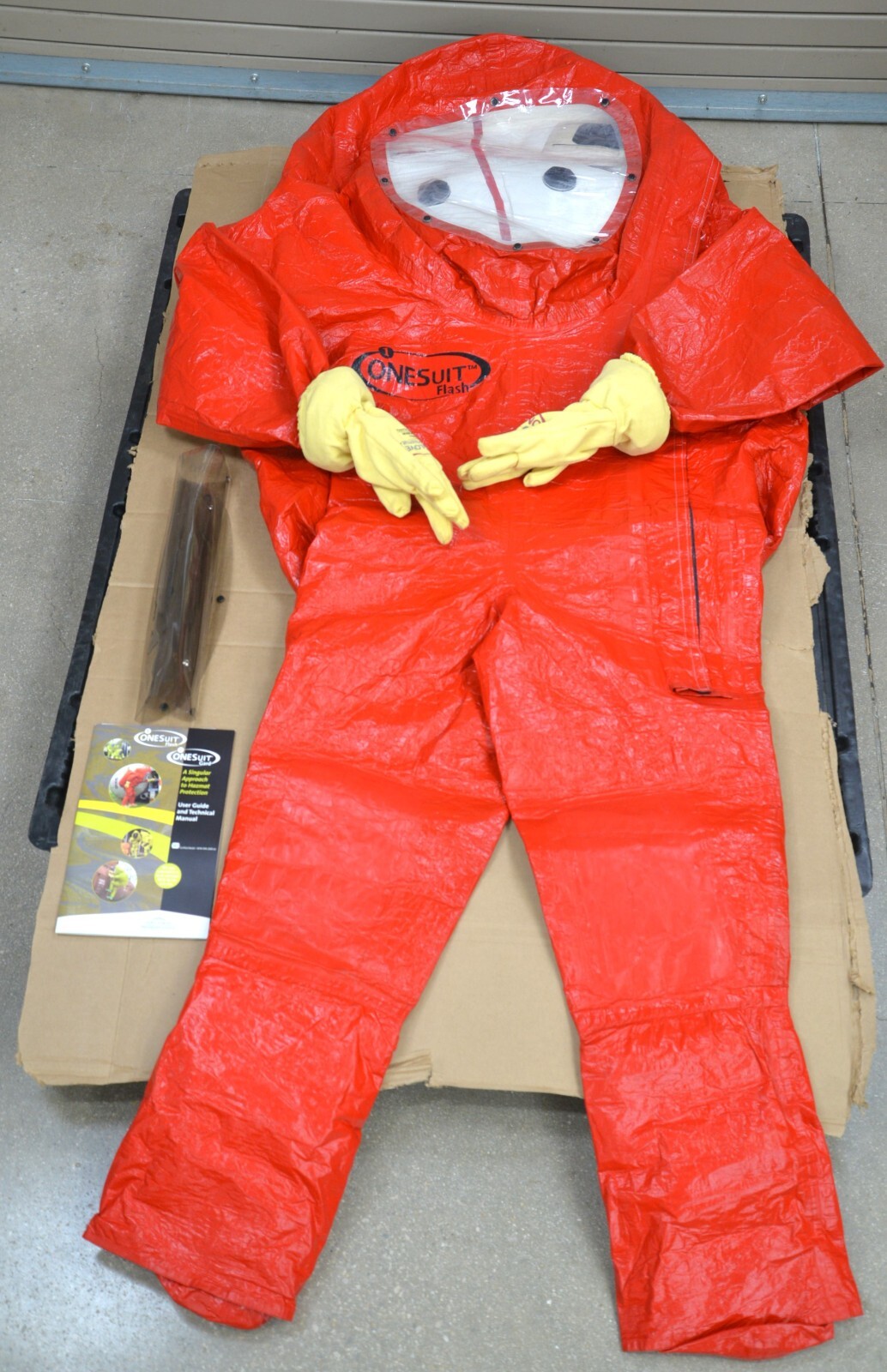 ONESuit Flash Protective Hazmat Suit NFPA 1901,2005 ed X-Large Saint Gobain SEI