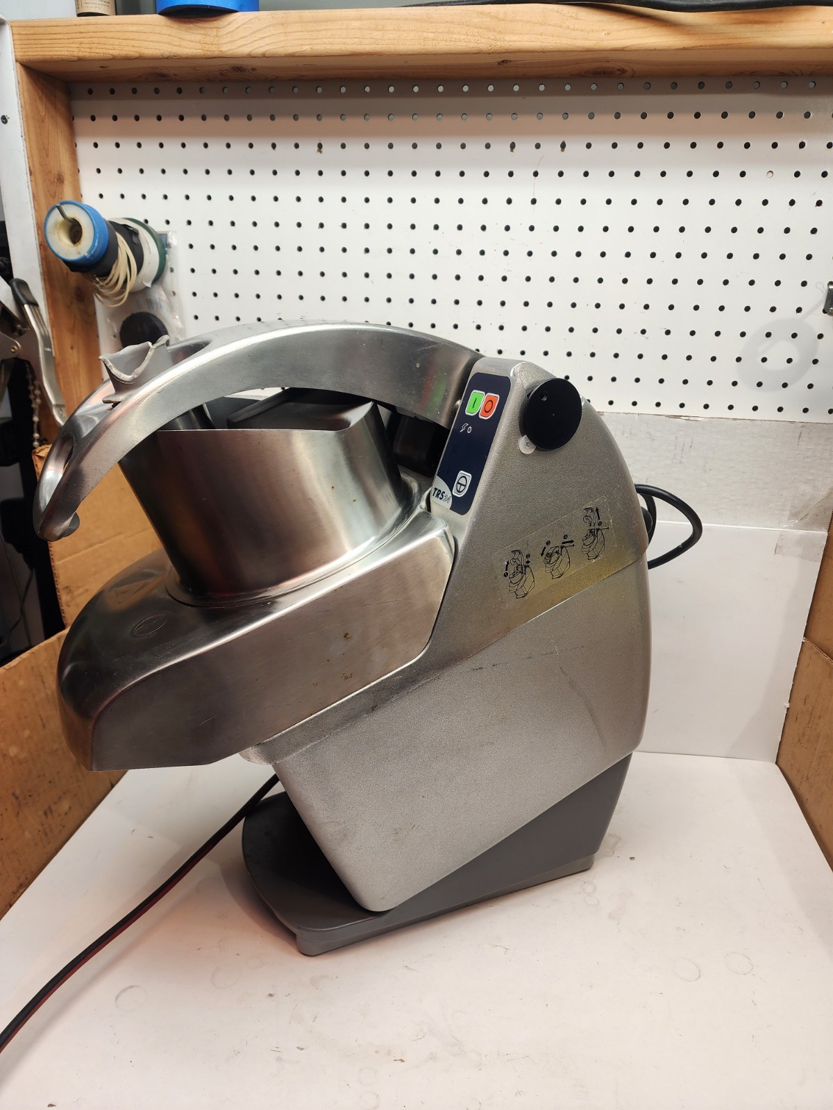 Electrolux TRS24NU Single Speed Vegetable Slicer/Cutter 1HP 110-120 Volts