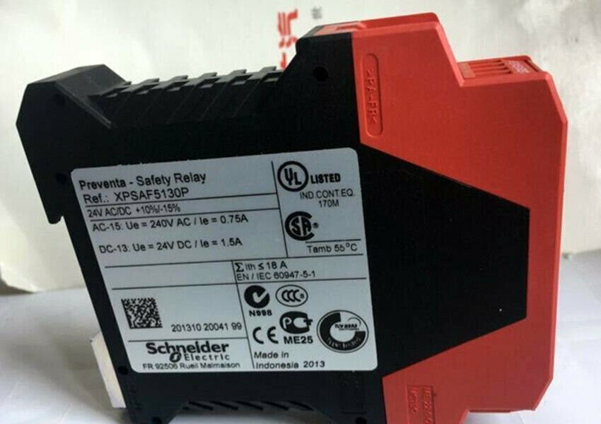 1PC New Schneider XPS-AF5130 Safety Relay XPSAF5130 Fast Shipping