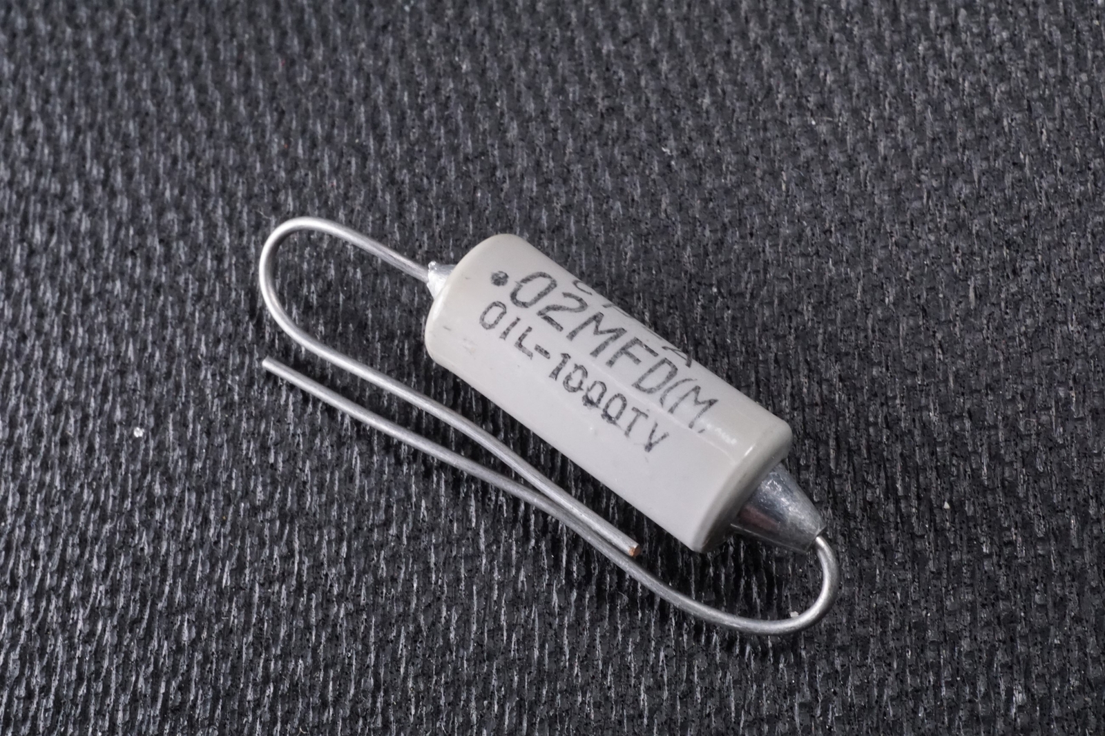 CP-A .02 Archer Oil Filled Capacitor 0.02uF .02MFD 1000V Axial 8.3mm D NOS