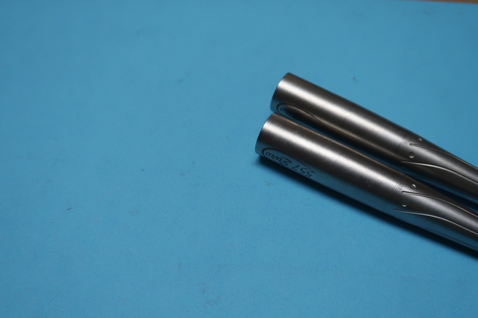 LARES 557 EURO FIBER OPTIC DENTAL HANDPIECE SET OF 2 & 1 MONTH WARRANTY