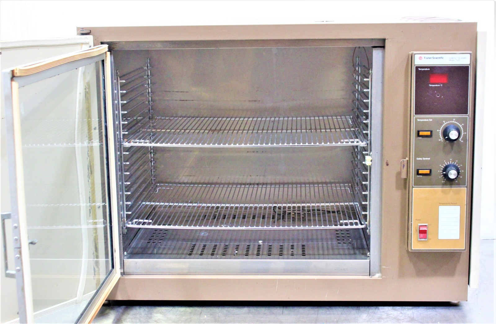 Fisher Scientific 750D Isotemp Incubator 30-75C Temp Range (3368150)
