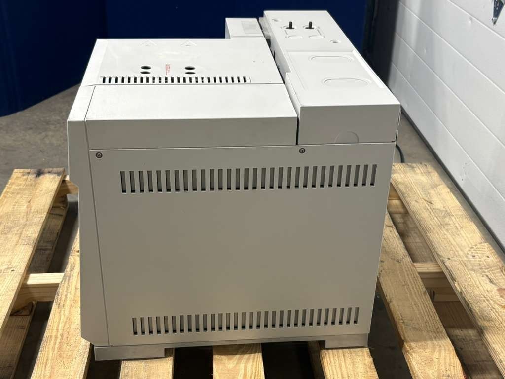 Agilent Technologies 6890N Gas Chromatograph Network GC System Part G1530N