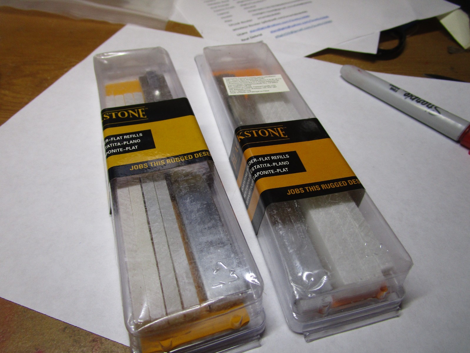 Blackstone® Soapstone Holder Kit w/ 5 Pieces Flat Soapstone and 1 Holder QTY 2