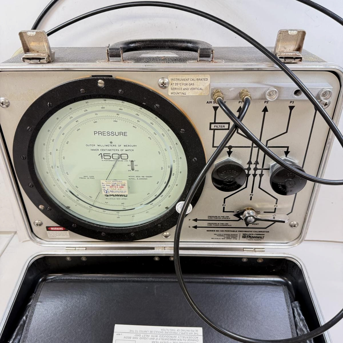 Pennwalt Wallace & Tiernan 65-120 Portable Pneumatic Calibrator USED