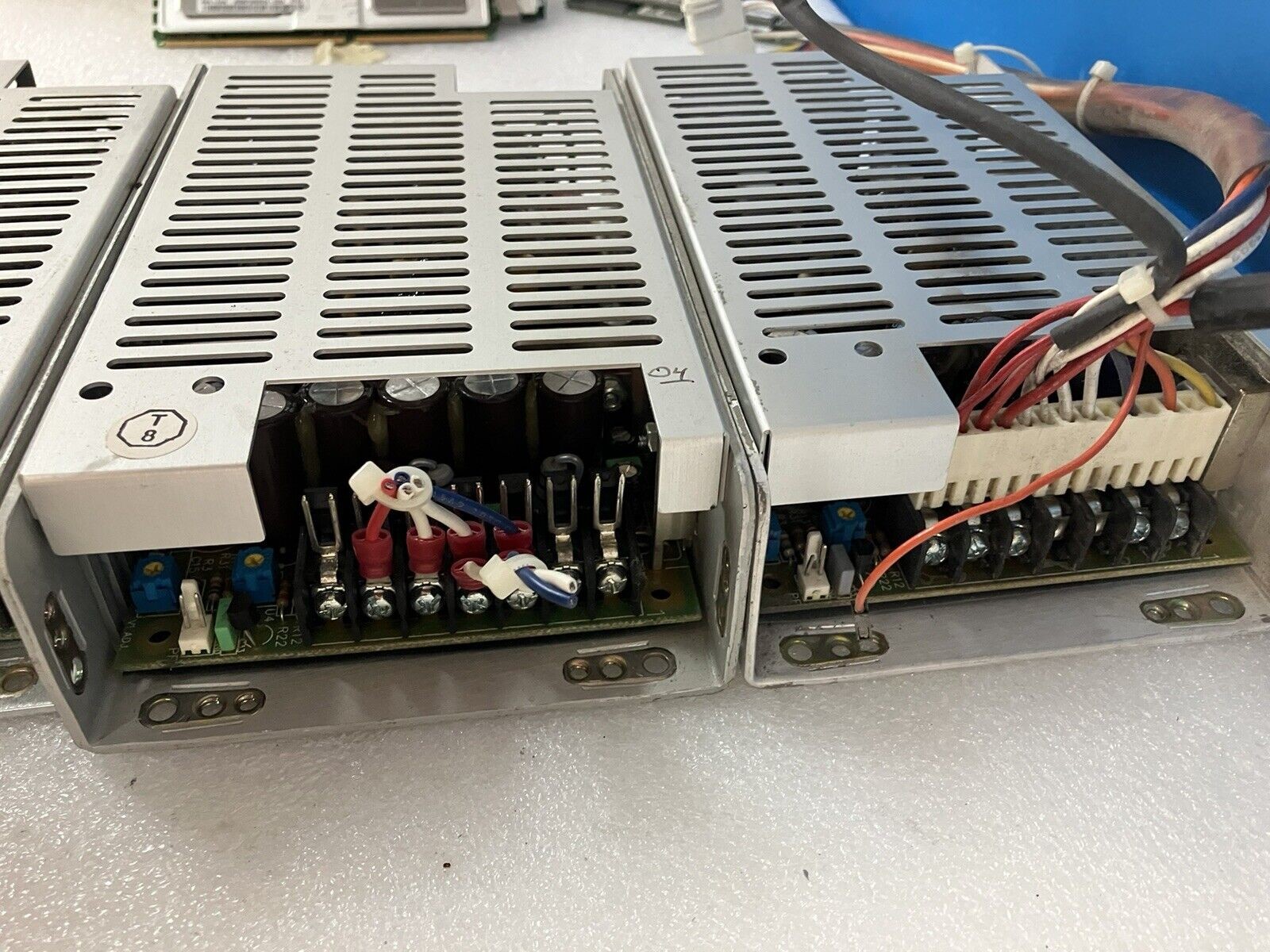 （1x) MAP80-4000 POWER-ONE 110V / 230V AC Four Output Switching Mode Power Supply