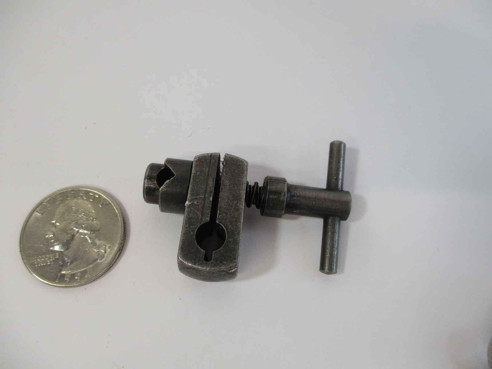 Dial Indicator SNUG Height Gage Sleeve Clamp 1/4″ Upright x 1/4″ Mount Hole VGC