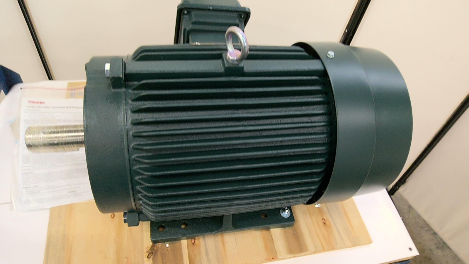 Toshiba 0154SDSR41A-P 15Hp Ac Motor 1800Rpm 4P 3Ph 254T 230/460V Tefc 60Hz