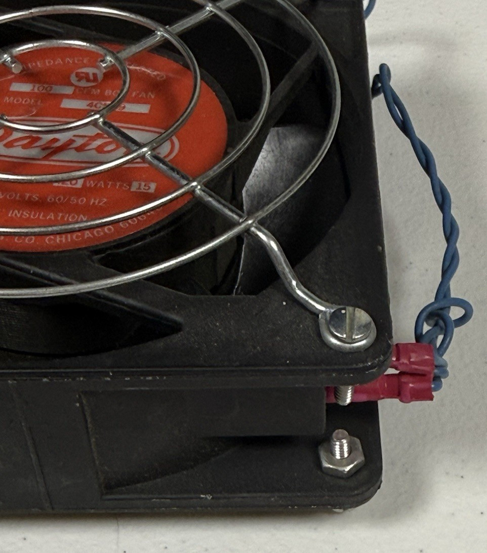 Dayton Model 4C549 115 Volts 100 CFM Box Fan «A» Insulation Wired LR35886