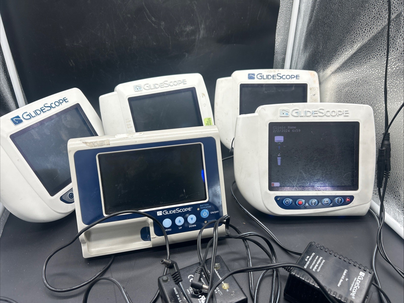 5 Glidescope Video Monitor 0570-0338 with 3 Power Supply **power tested only**