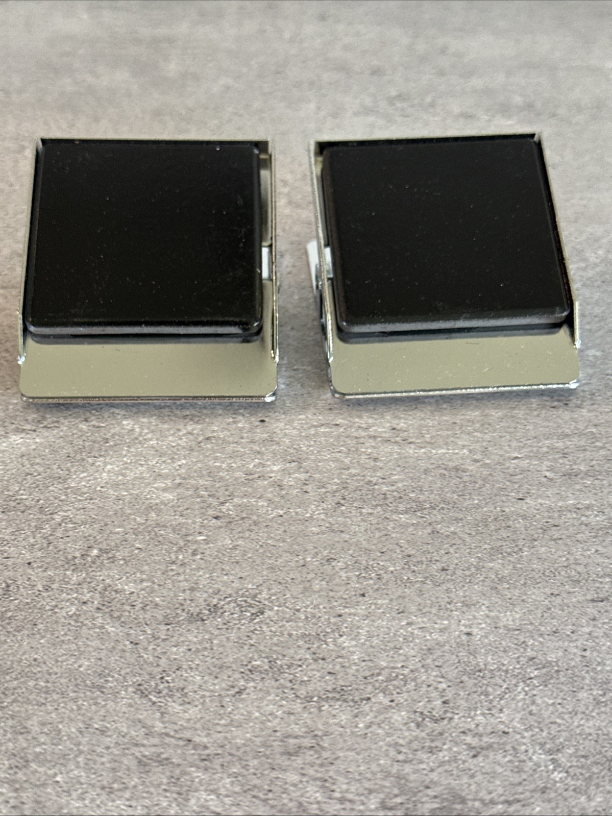 Lot of 2,ACCO Magnetic Clip, Metal, 1 1/8″ Large 2 1/4″w, Chrome 72133, ACC72133