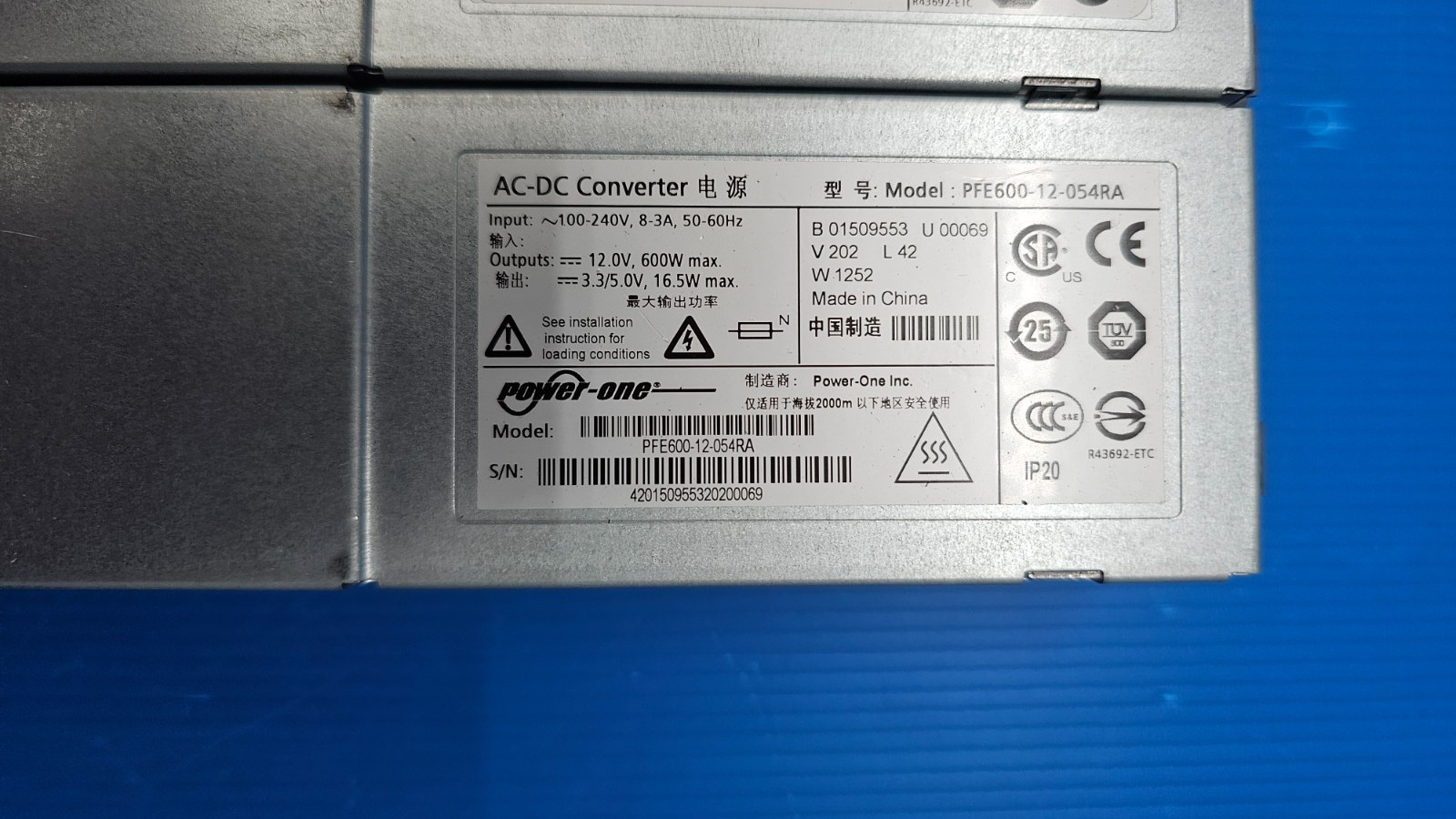 POWER-ONE BELL POWER SOLUTIONS PFE600-12-054RA Power Supply Lot of 2