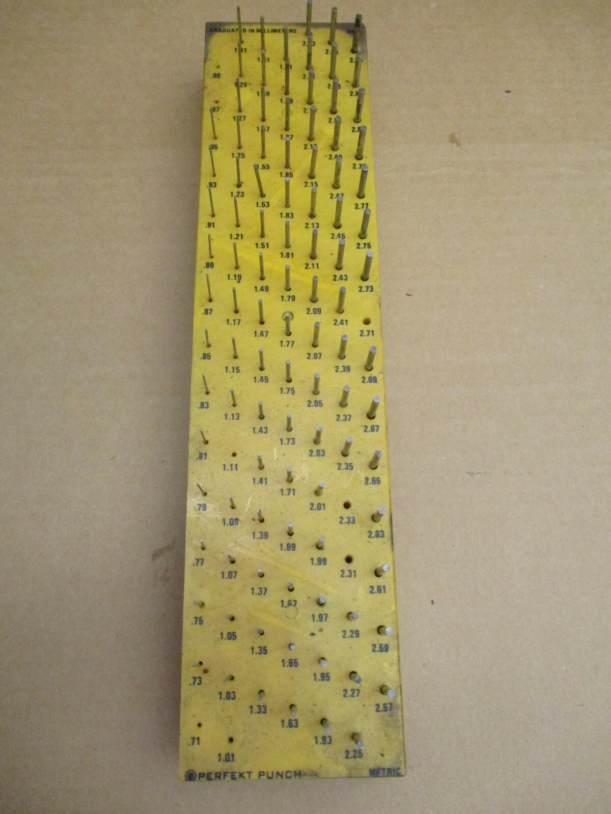 Pin Gauge Perfekt Punch Metric Graduated in Millimeters BM1 .71~2.85 A2617DH
