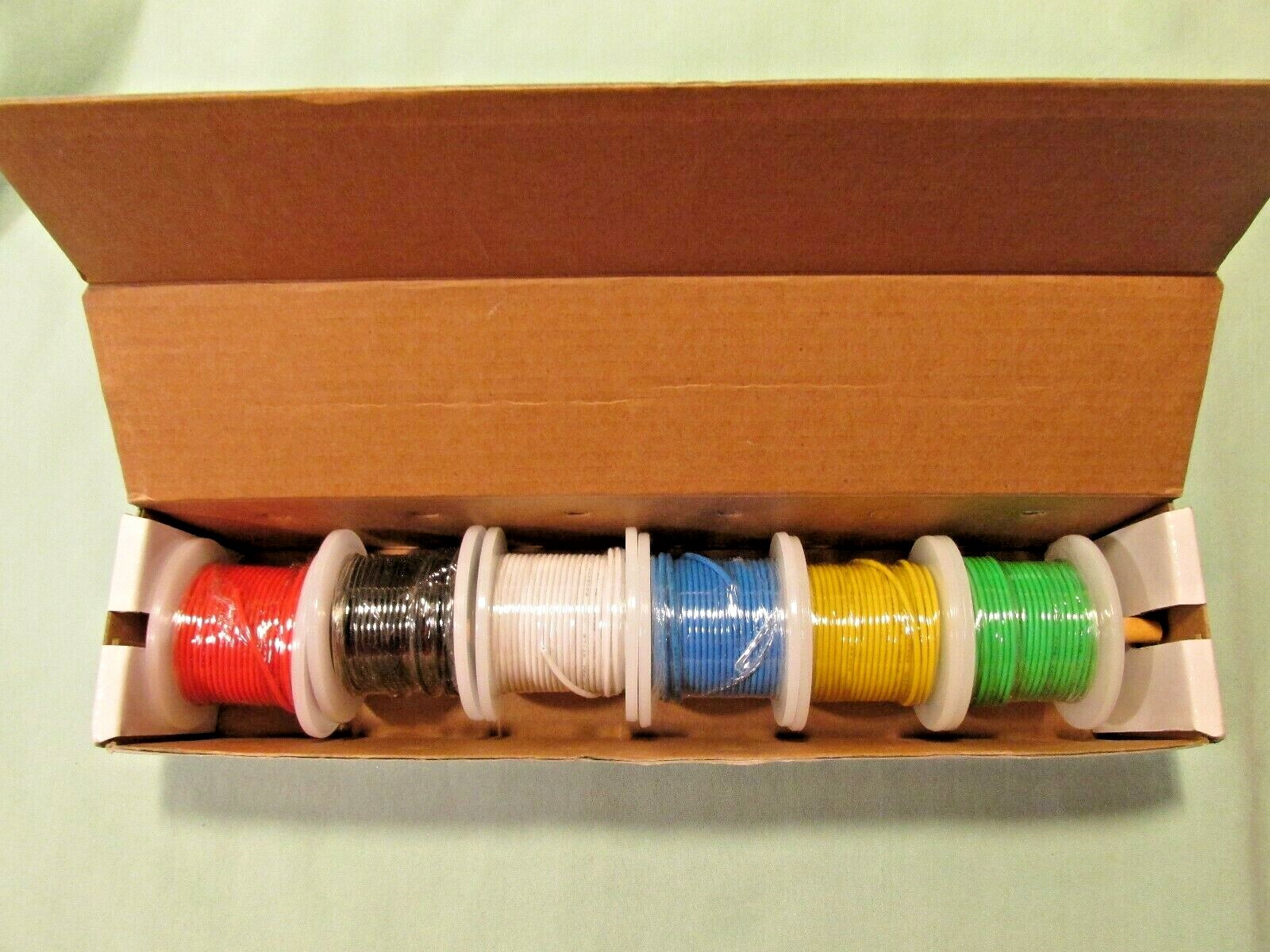 Electronix Express – Hook up Wire Kit (Stranded Wire Kit) 22 Gauge (25 Feet)