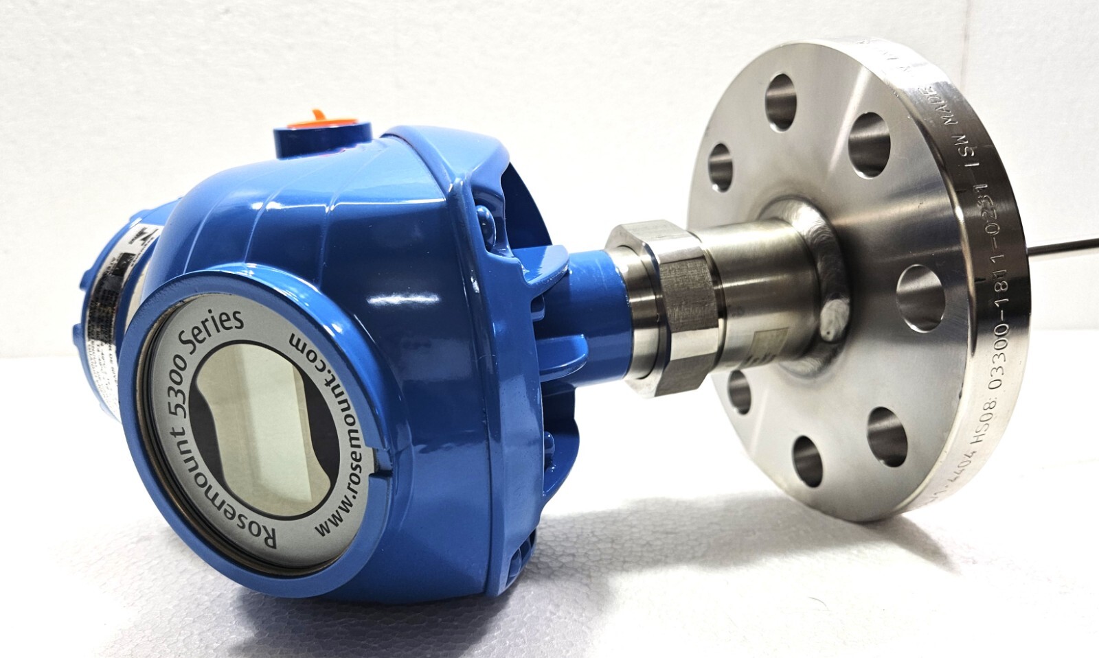 EMERSON ROSEMOUNT 5300 SERIES LEVEL TRANSMITTER 5302FA2S1V4AM00108ABE1M1P1Q4Q8P2