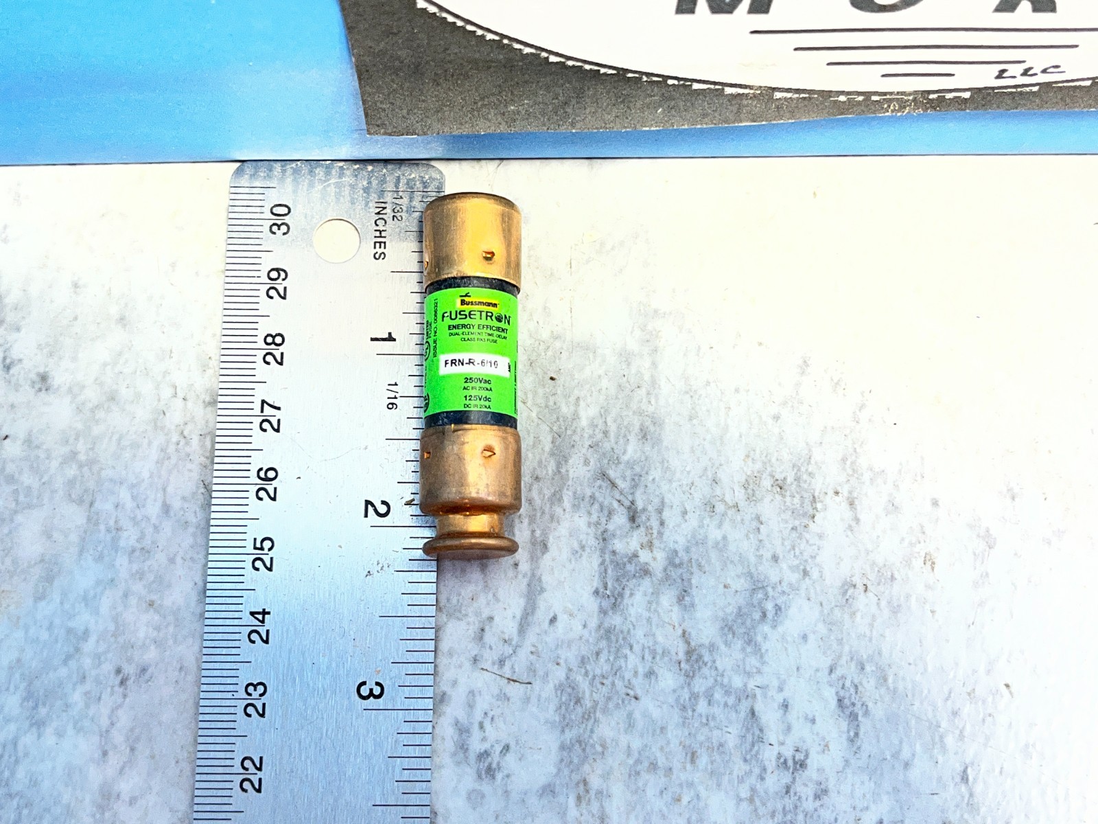 BUSSMANN FUSETRON FRN-R-6/10- 6/10AMP, 250V ENERGY EFFICIENT FUSES- LOT OF 8