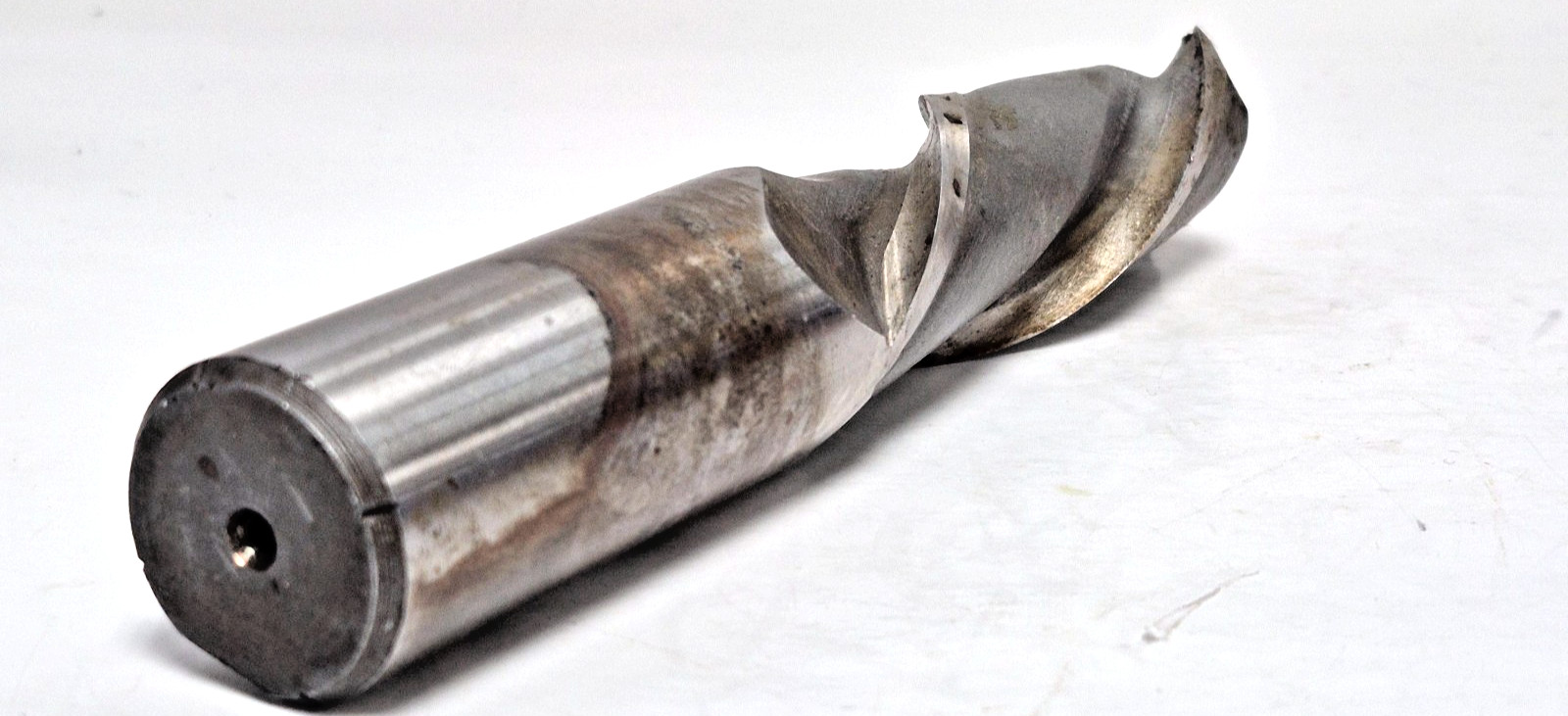 FASTCUT 63/64″ CORNER RADIUS END MILL 3″ LOC 2-FLUTE 5-1/2″ OAL HSS 2551-417