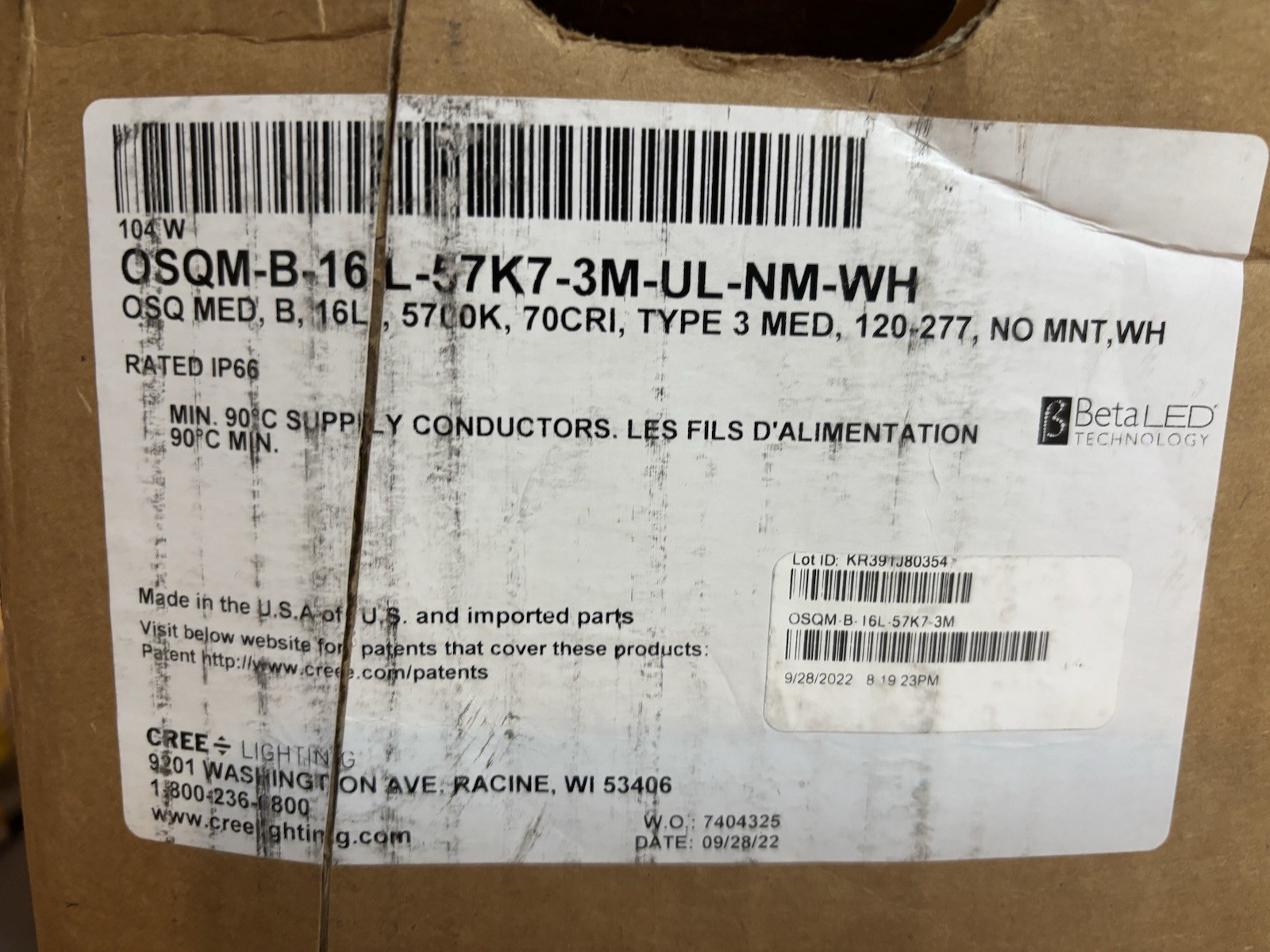 Cree Lighting LED Area/Flood Luminaire OSQM-B-16L-57K7-3M-UL-NM-WH