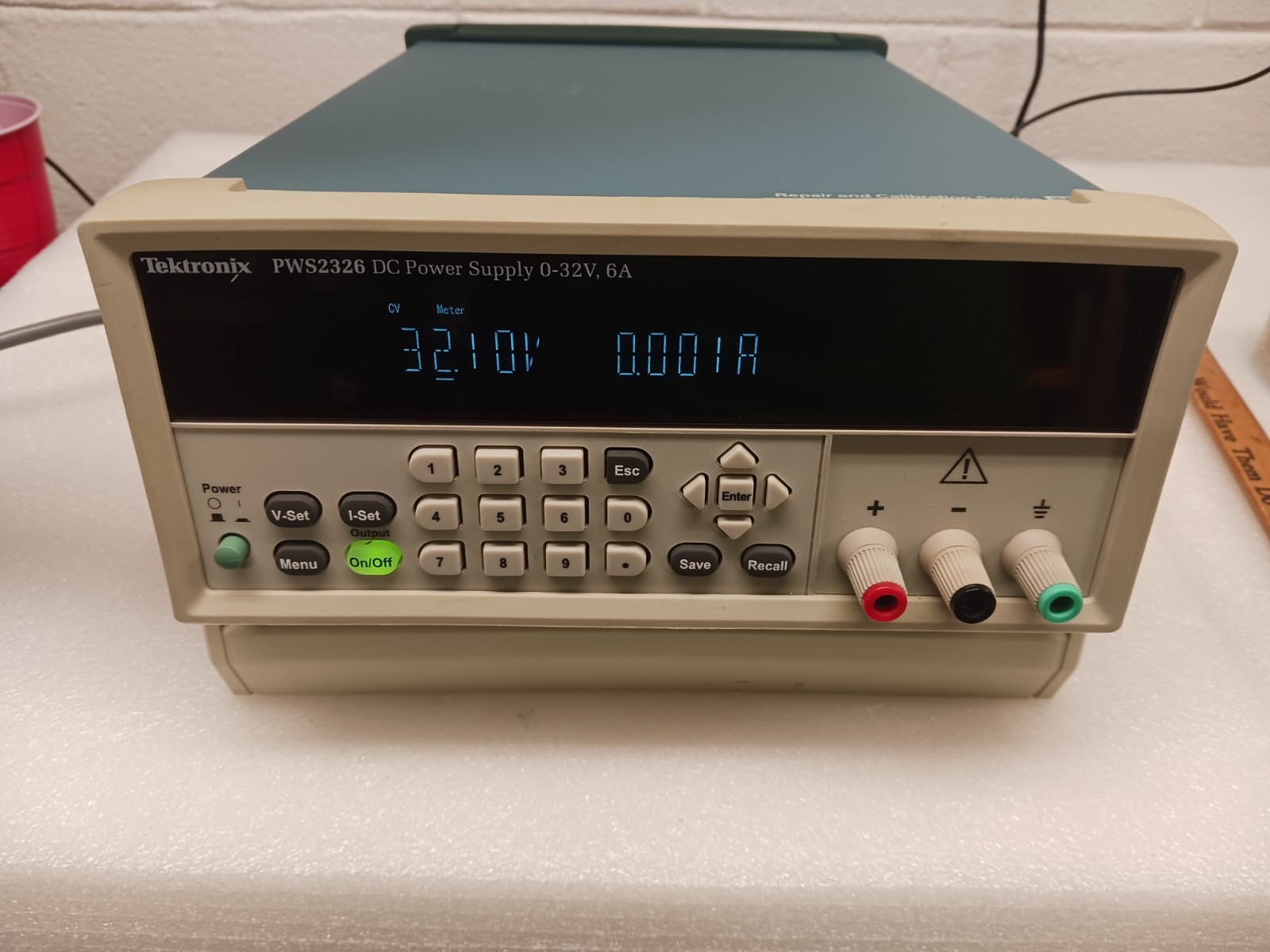 Tektronix PWS2326 DC Power Supply 0-32V 0-6A Bench Lab Supply Tested