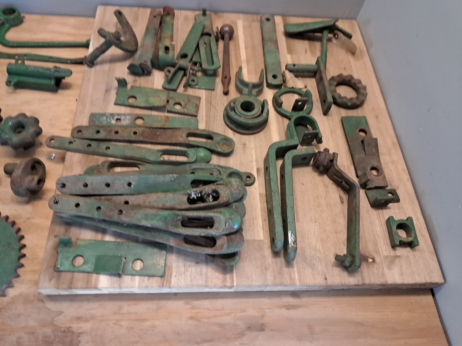LOT Of Parts Farm Johnn Deere Baler Or Mower Parts JD Equipment Os279