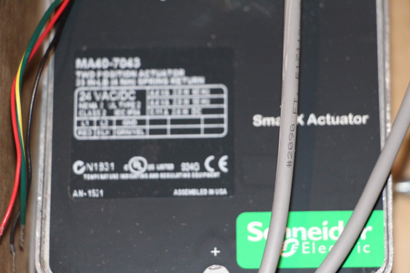 Schneider MA40-7043 Electric Actuator SR 35 in-lb 2-Position 24VAC/DC New